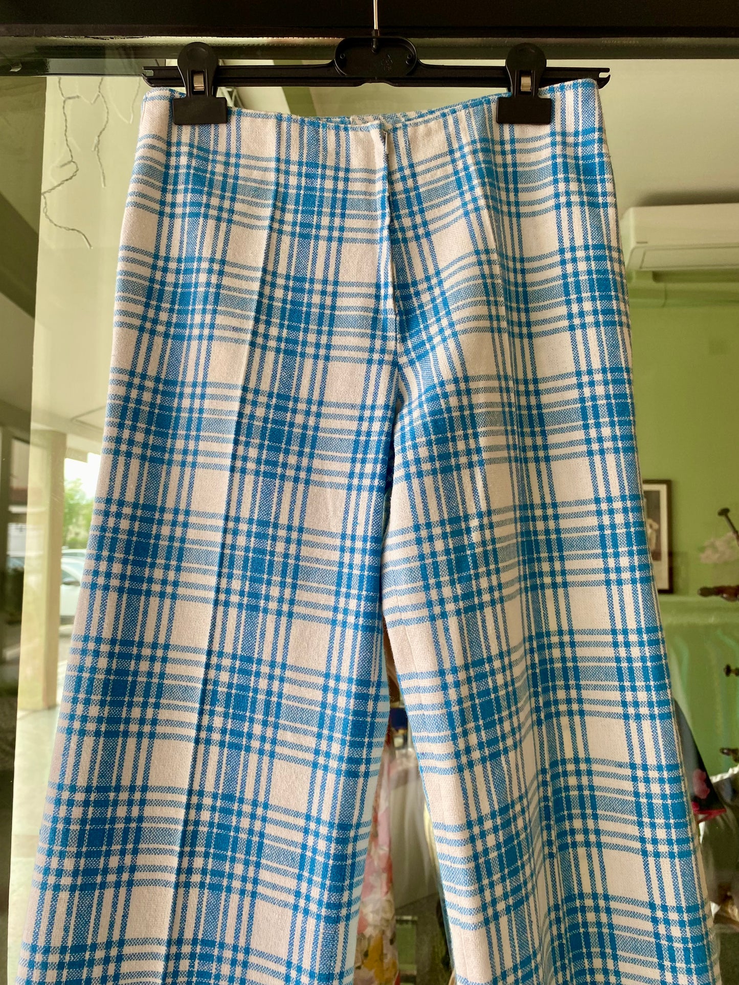 Pantaloni anni ‘70 a quadri celesti - TG. 36