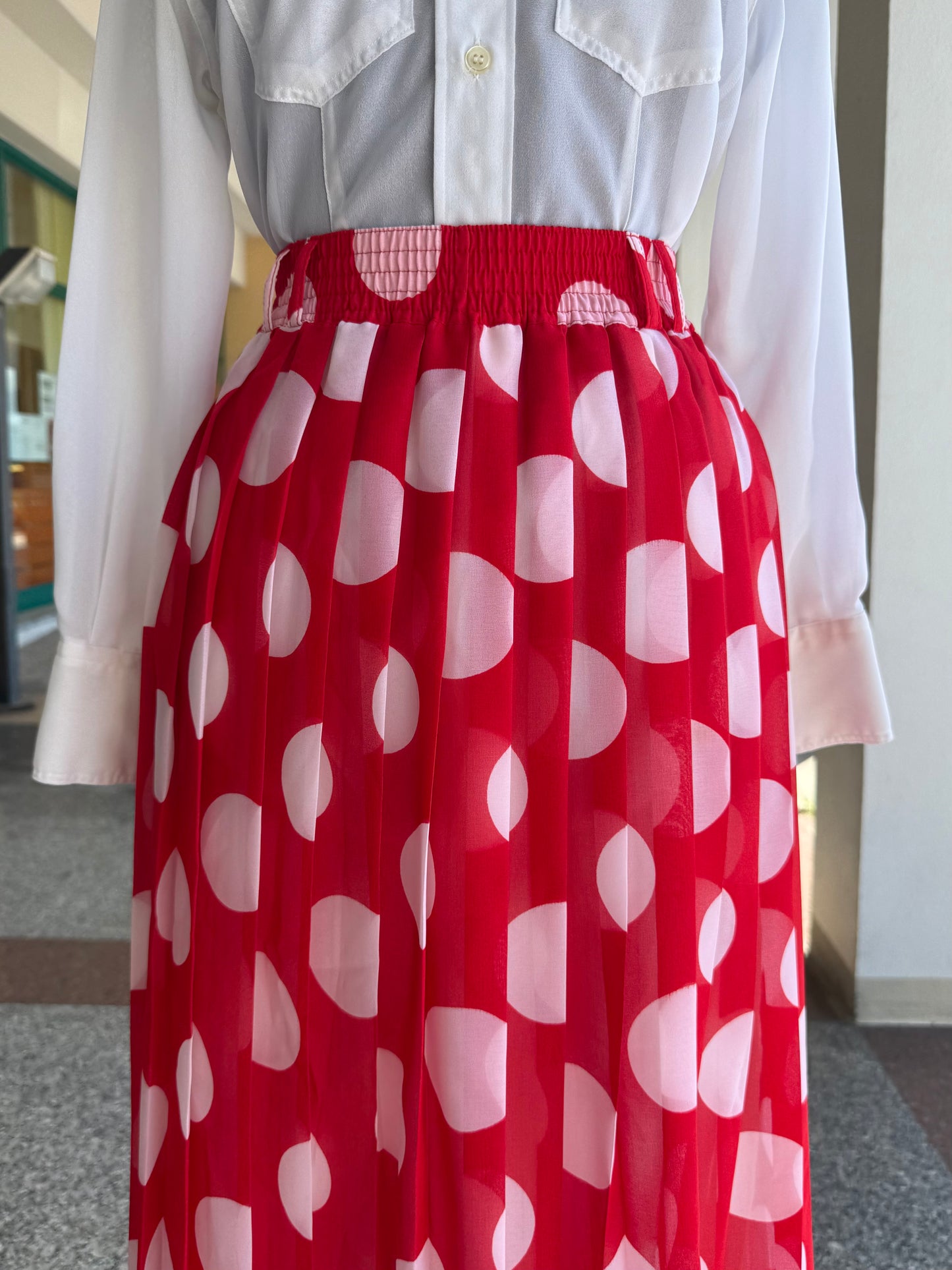 Gonna rossa a maxi pois - TG. 46