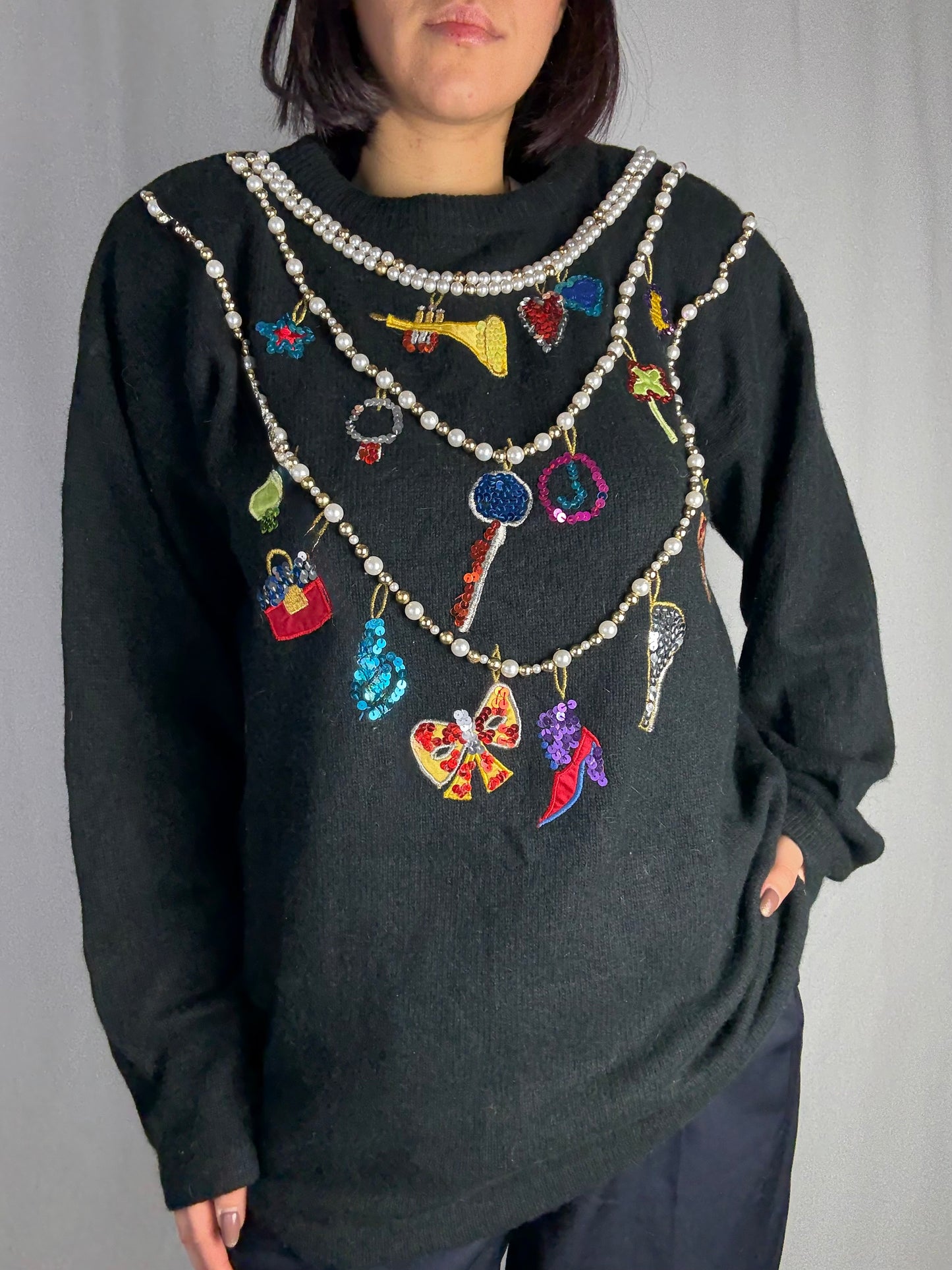 Maglione anni ‘80 nero con perle e ricami gioiello - TG. 40 - 46