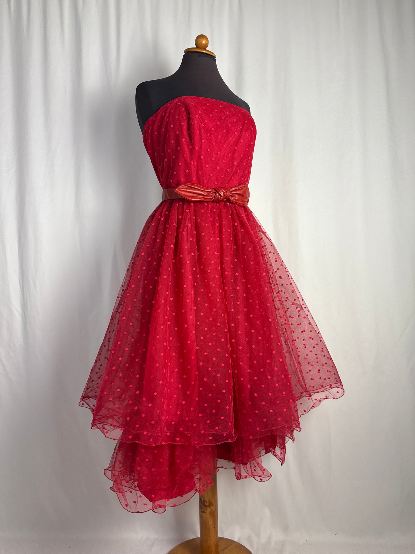 Abito anni ‘80 bustier in tulle rosso - TG. 38/40
