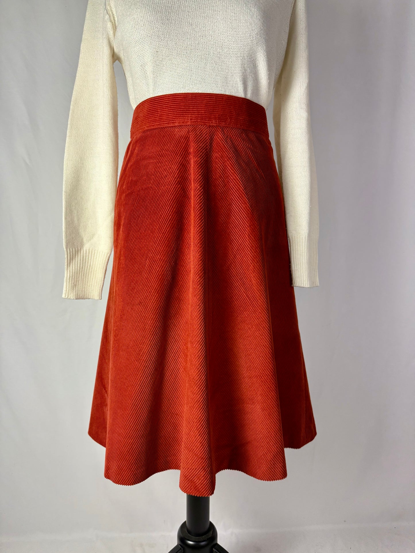 Gonna anni ‘70 in velluto a coste color ruggine - TG. 42/44