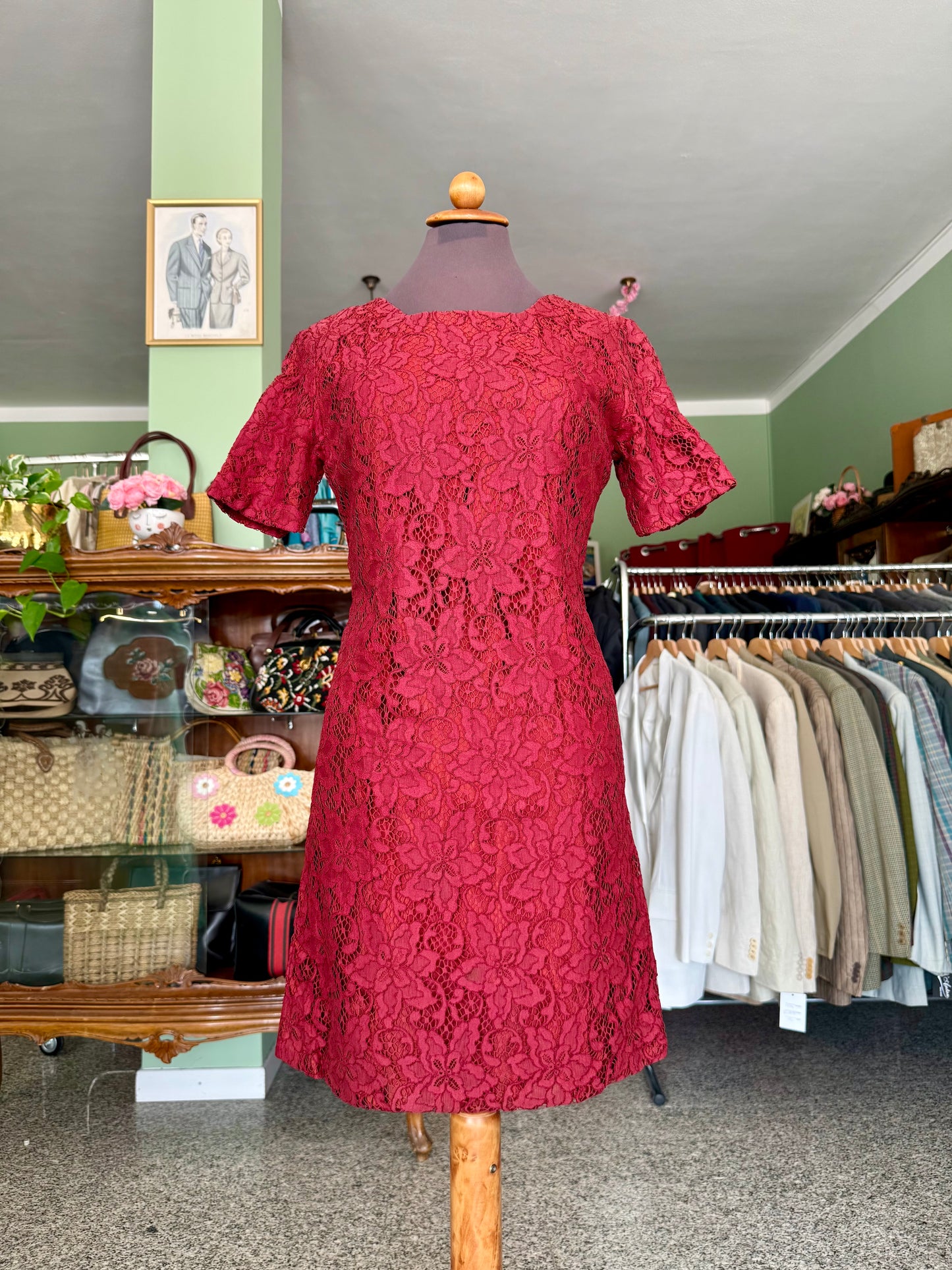 Abito anni ‘60 in pizzo lampone - TG. 40