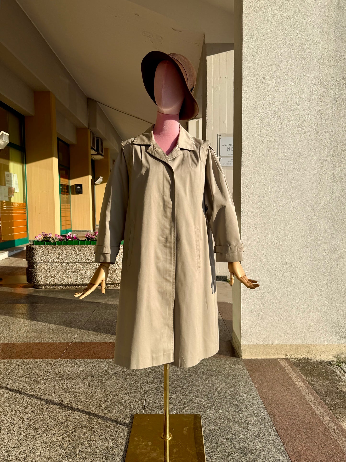 Trench fine anni ‘70 beige - TG. 44