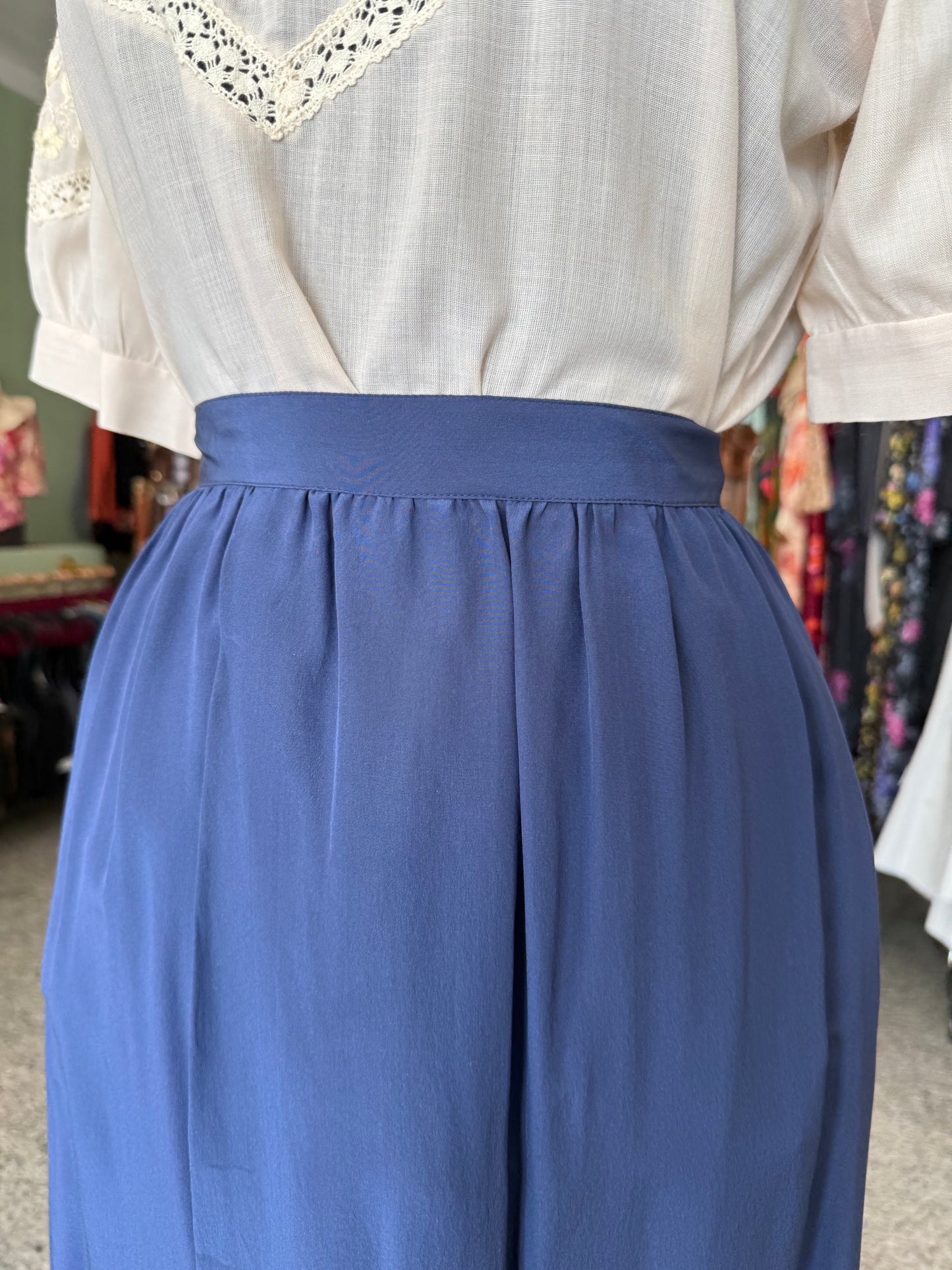 Gonna in pura seta blu - TG. 44