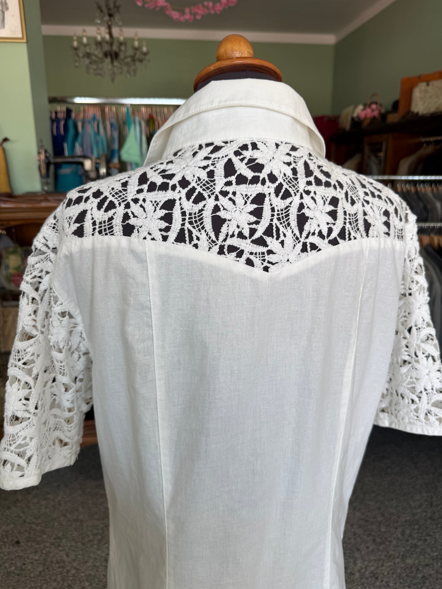 Camicia con inserti macramè- TG. 44