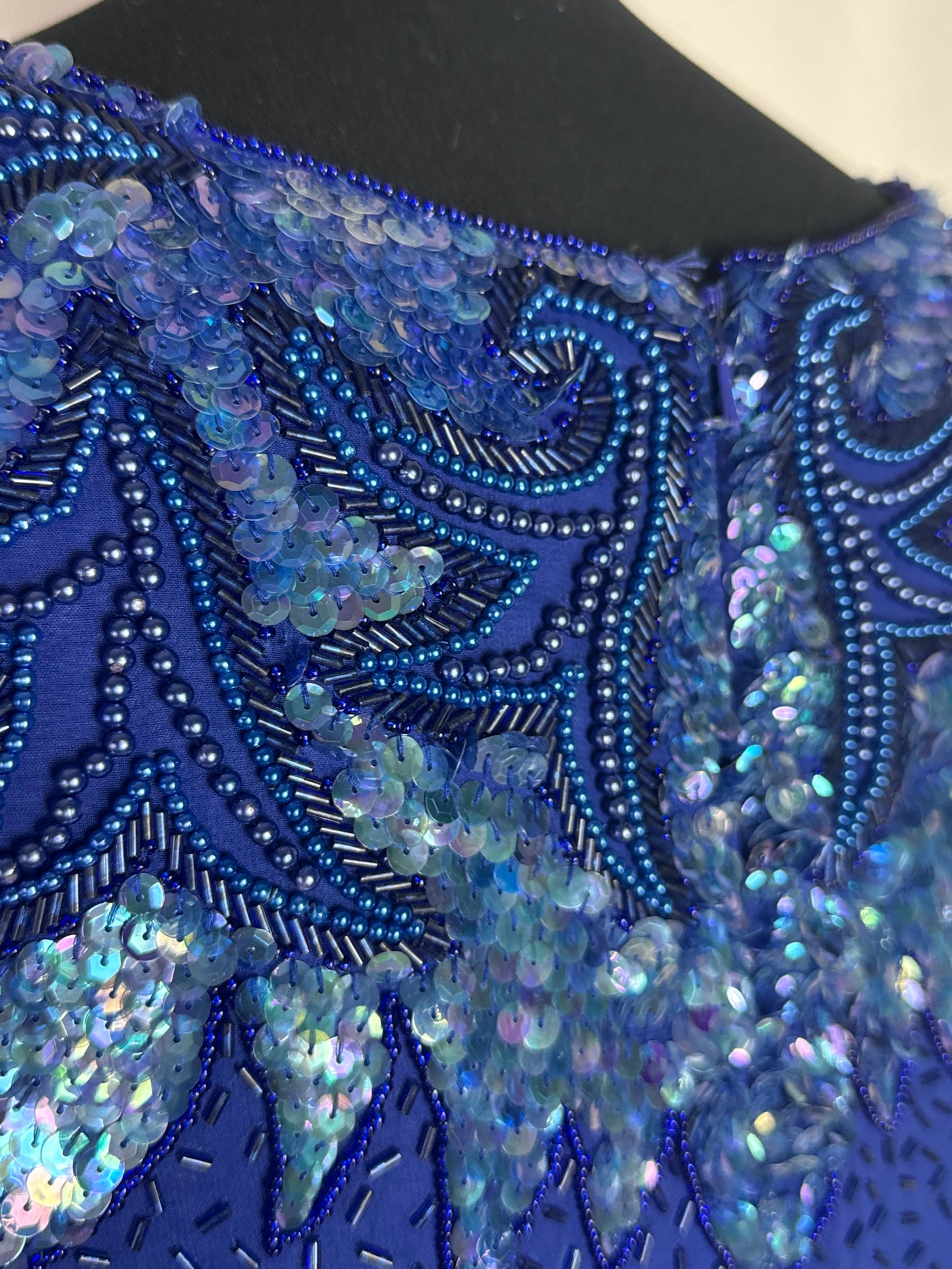 Abito anni ‘80 in seta blu Royal con ricami - TG. 44