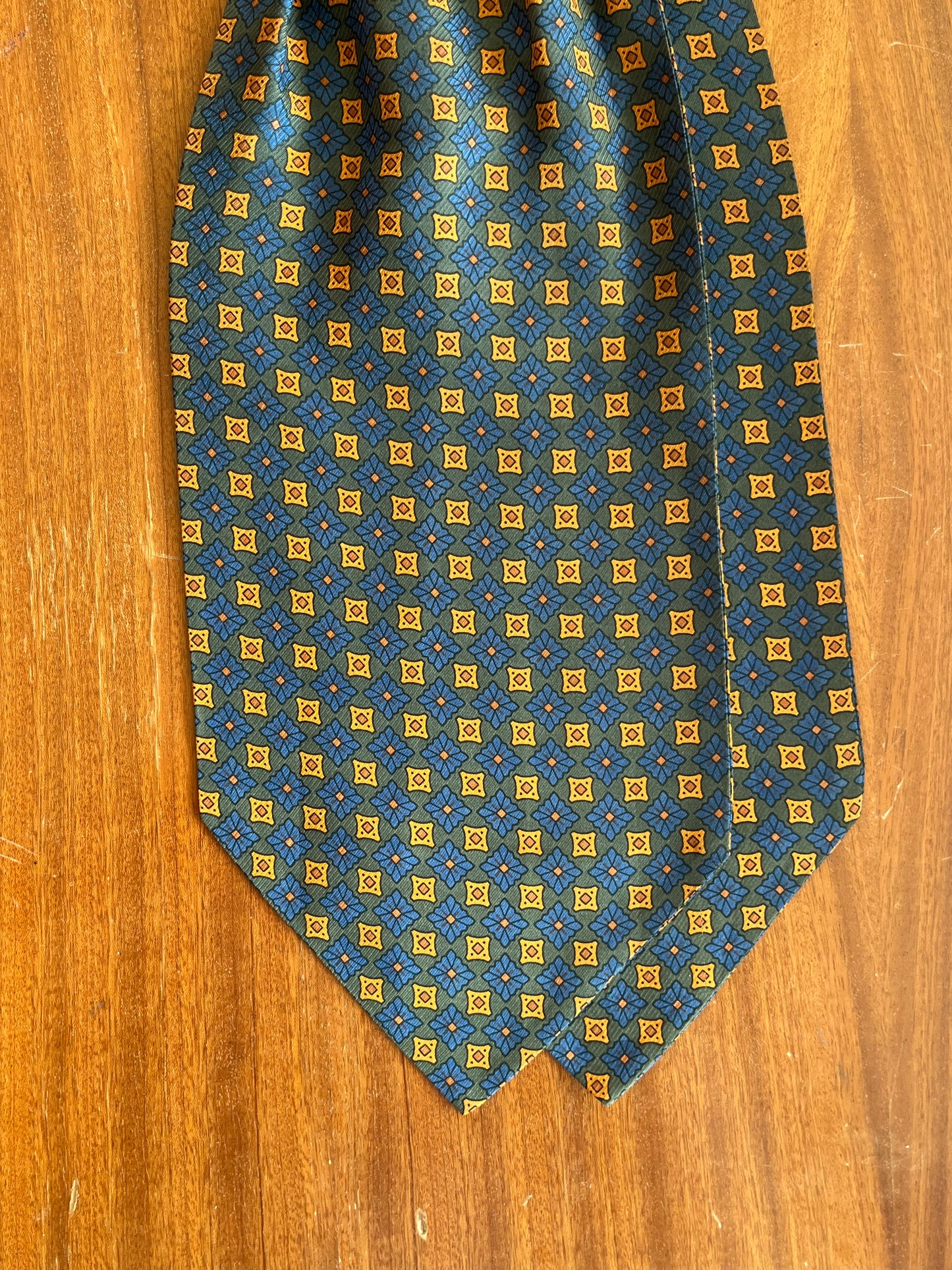 Ascot seta fantasia geometrica