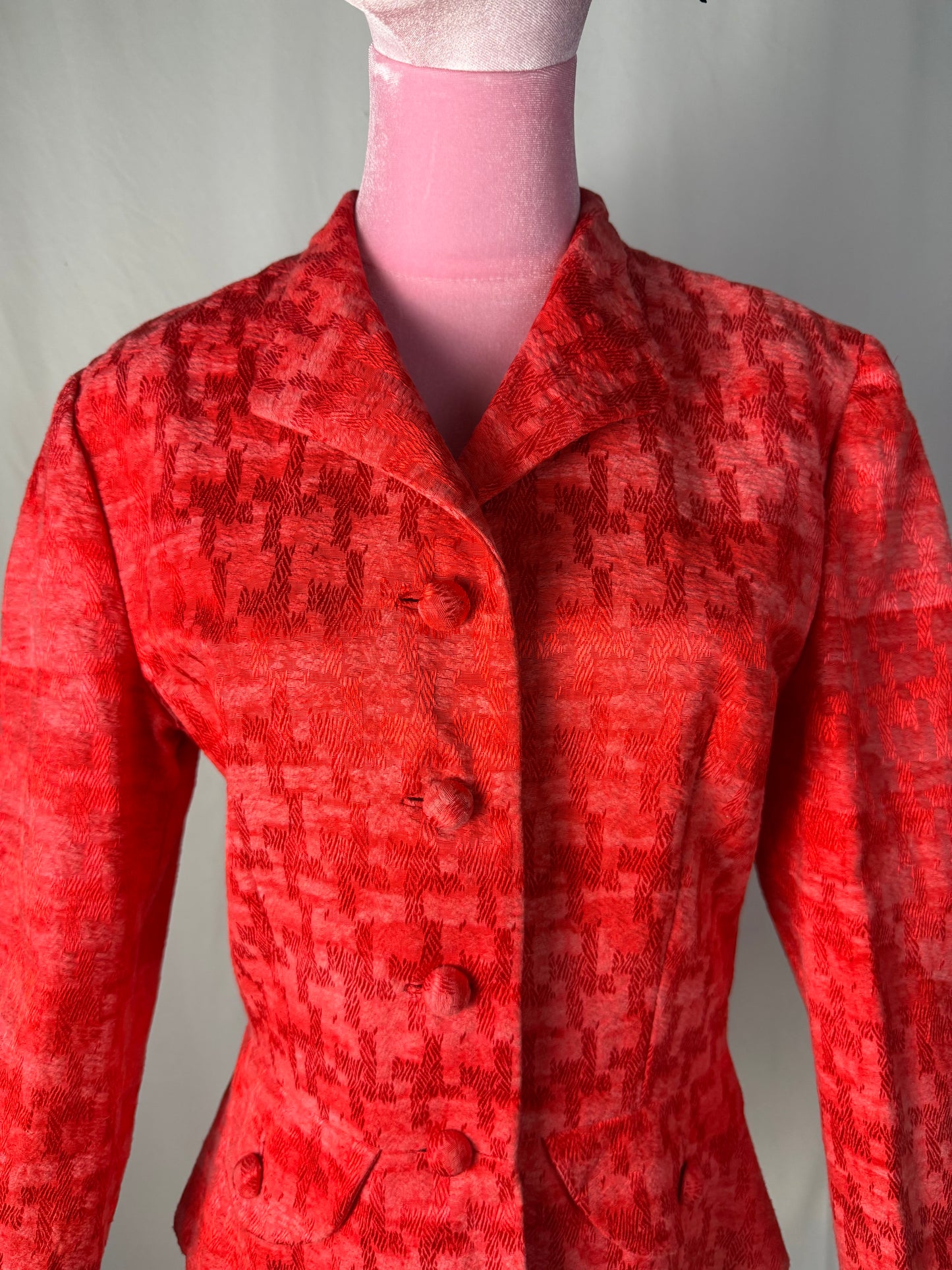 Giacca anni ‘60 color corallo in cotone operato – TG. 44