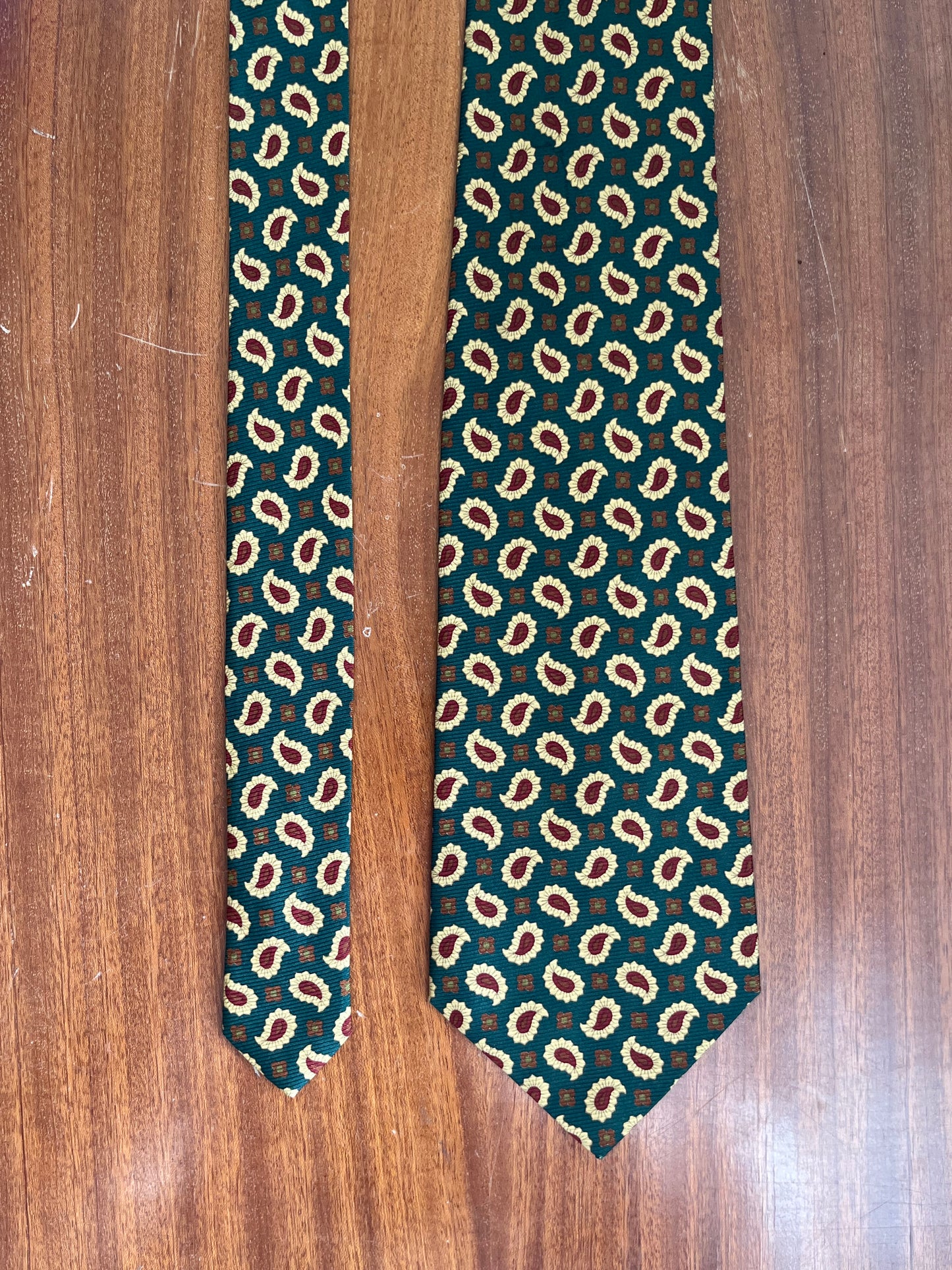 Cravatta anni ‘80 paisley