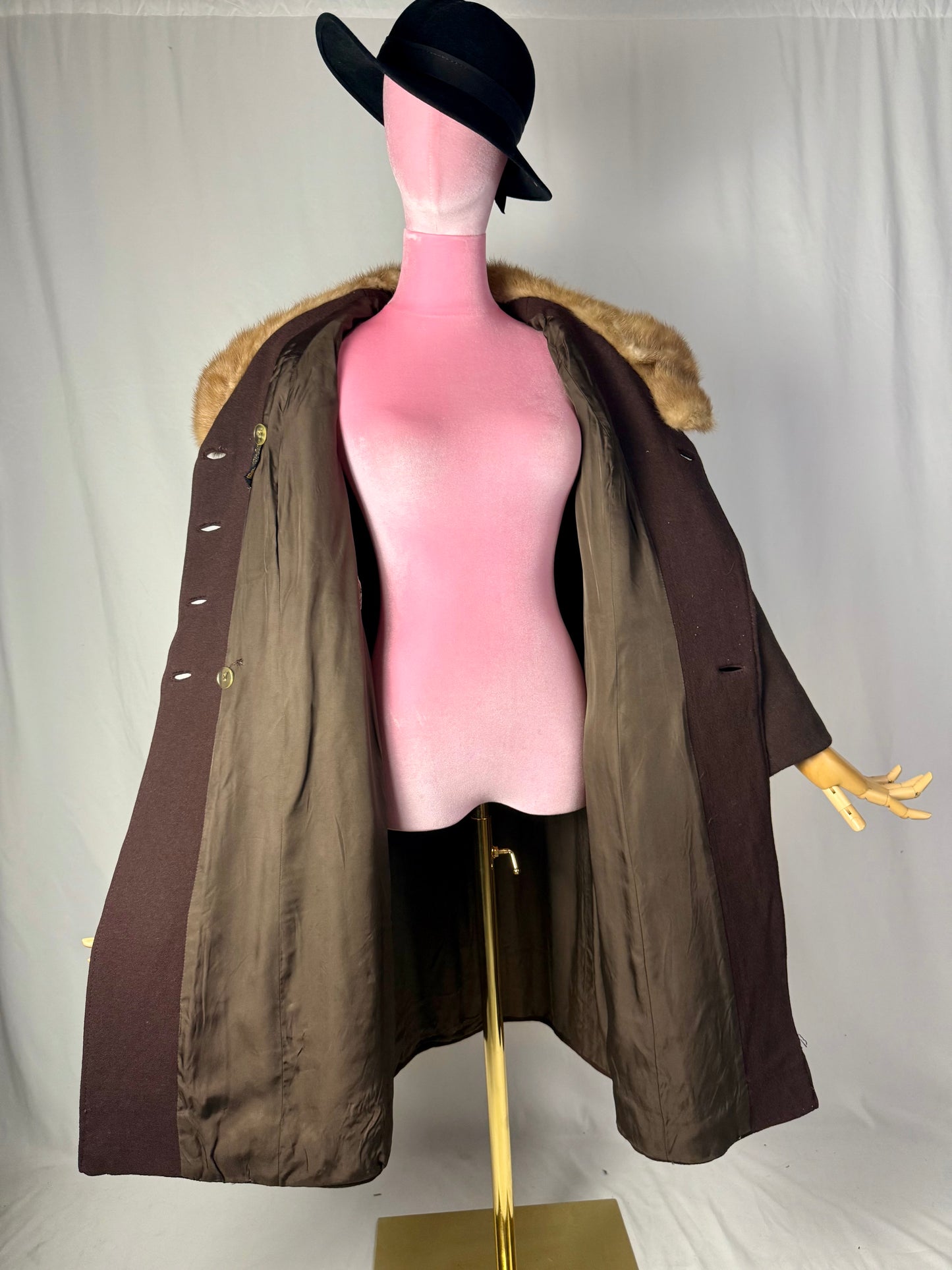Cappotto anni ‘60 cioccolato con collo in visone - TG. 42/44