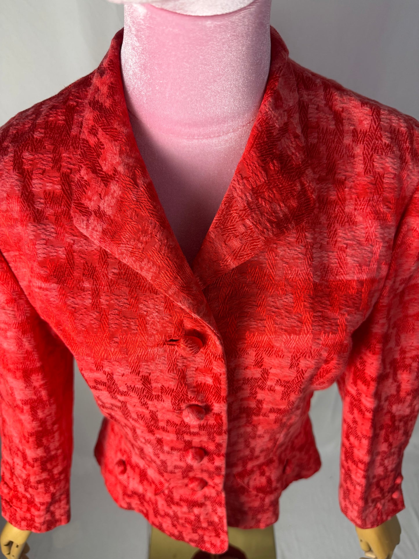 Giacca anni ‘60 color corallo in cotone operato – TG. 44