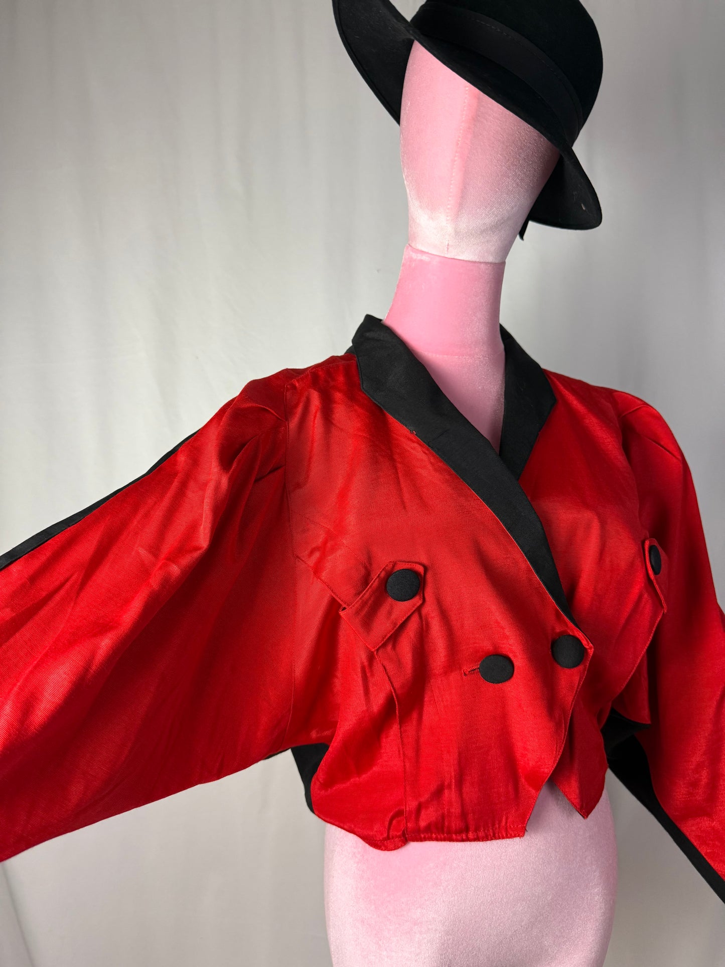 Bolero anni ‘80 bicolore rosso e nero - TG. 40