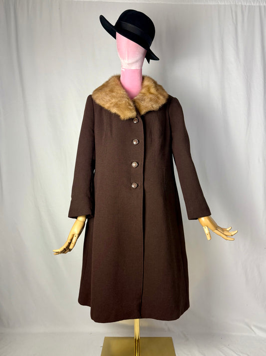Cappotto anni ‘60 cioccolato con collo in visone - TG. 42/44