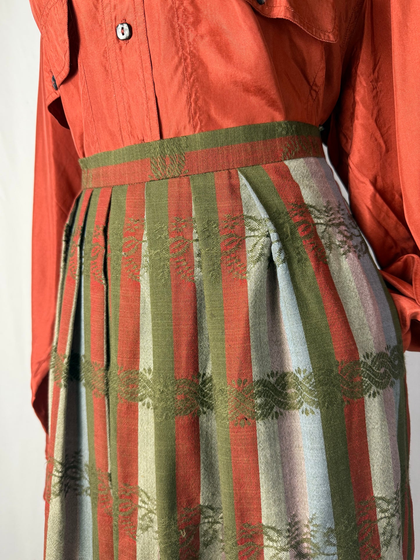 Gonna a ruota in pura lana - TG. 46