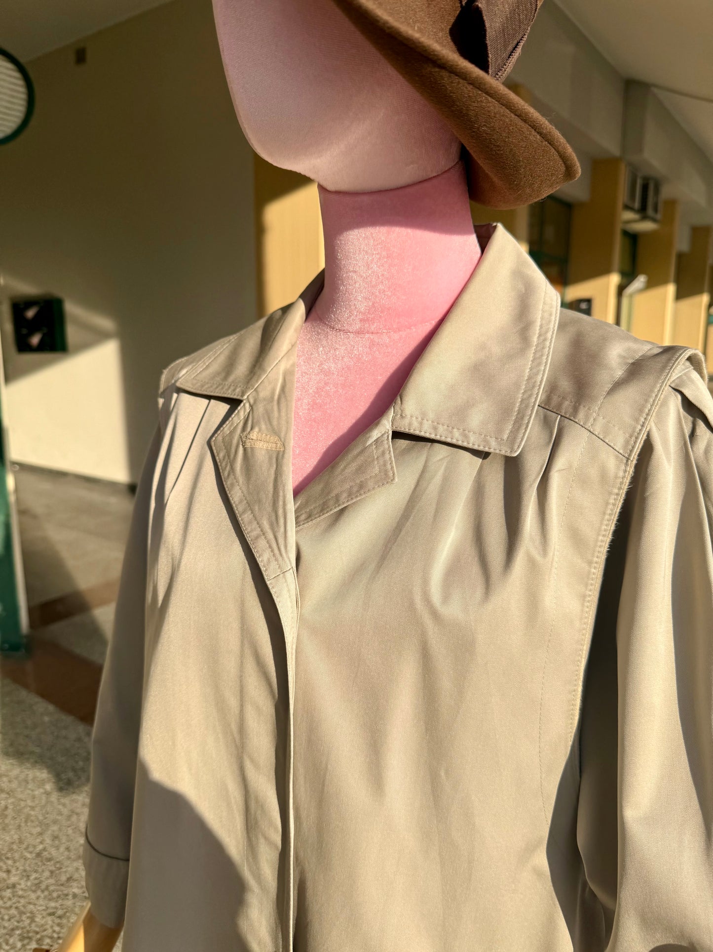 Trench fine anni ‘70 beige - TG. 44