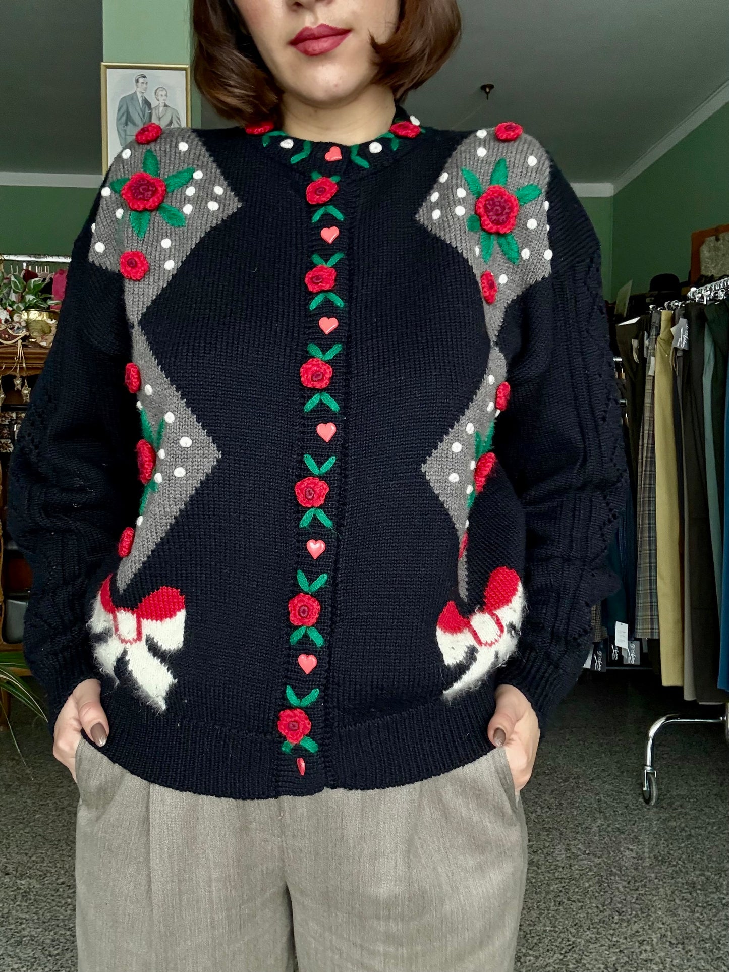 Cardigan tirolese con ricami e bottoni a cuore - TG. 46 circa