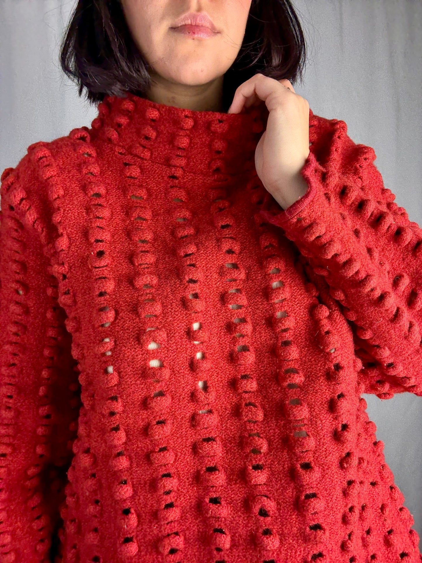 Maglione  rosso lavorazione traforata e punto nocciolina - TG. 38/40