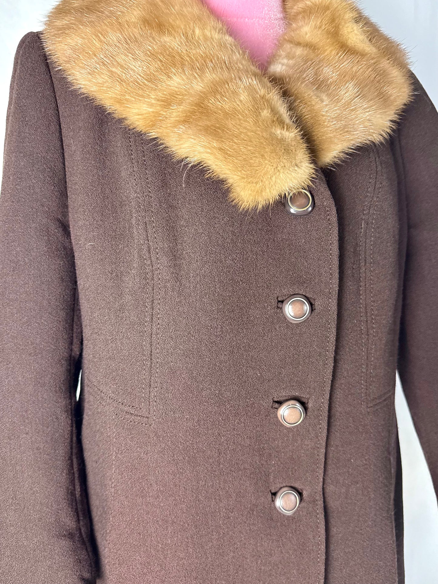 Cappotto anni ‘60 cioccolato con collo in visone - TG. 42/44