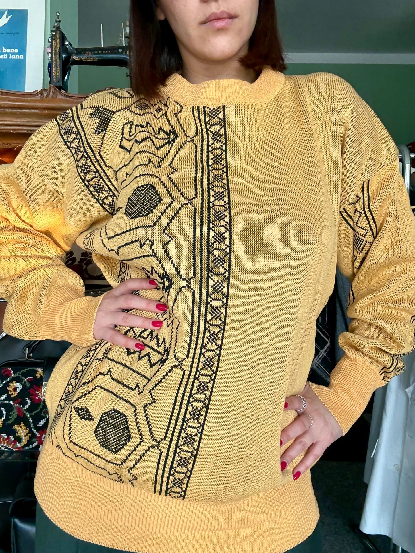 Maglia giallo ocra con fantasia geometrica - TG. L/XL