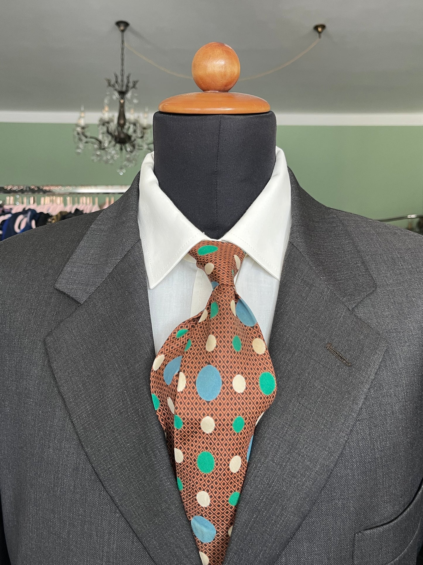 Cravatta swing anni ‘70 a pois