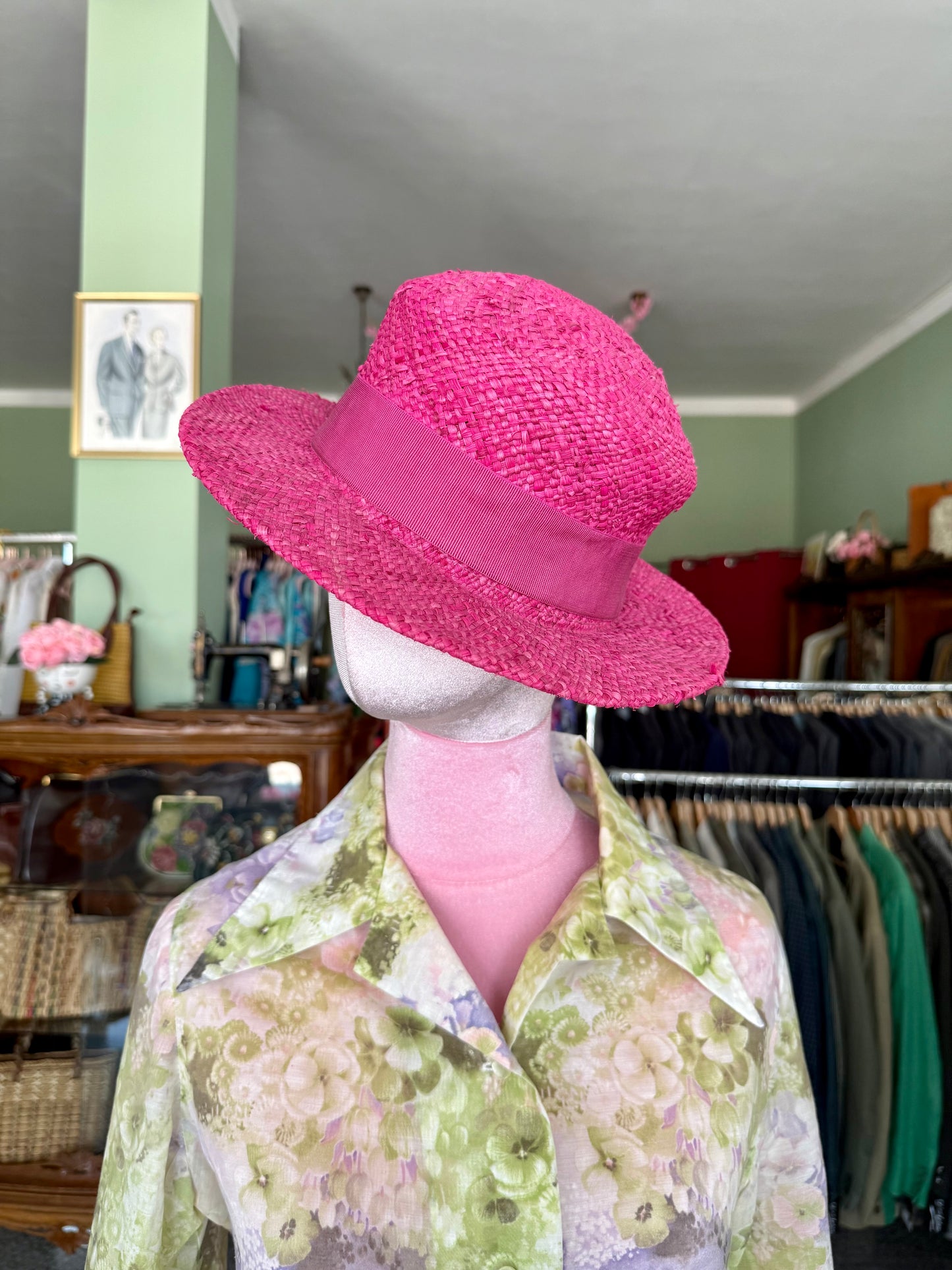 Cappello in paglia fucsia