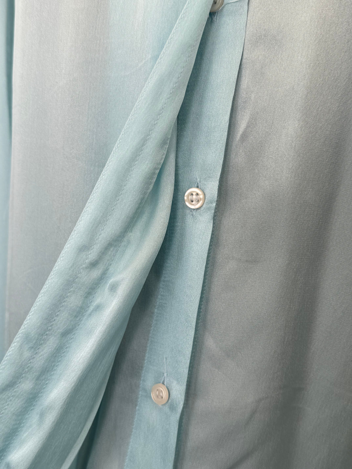 Camicia azzurra in raso - TG. 44/46