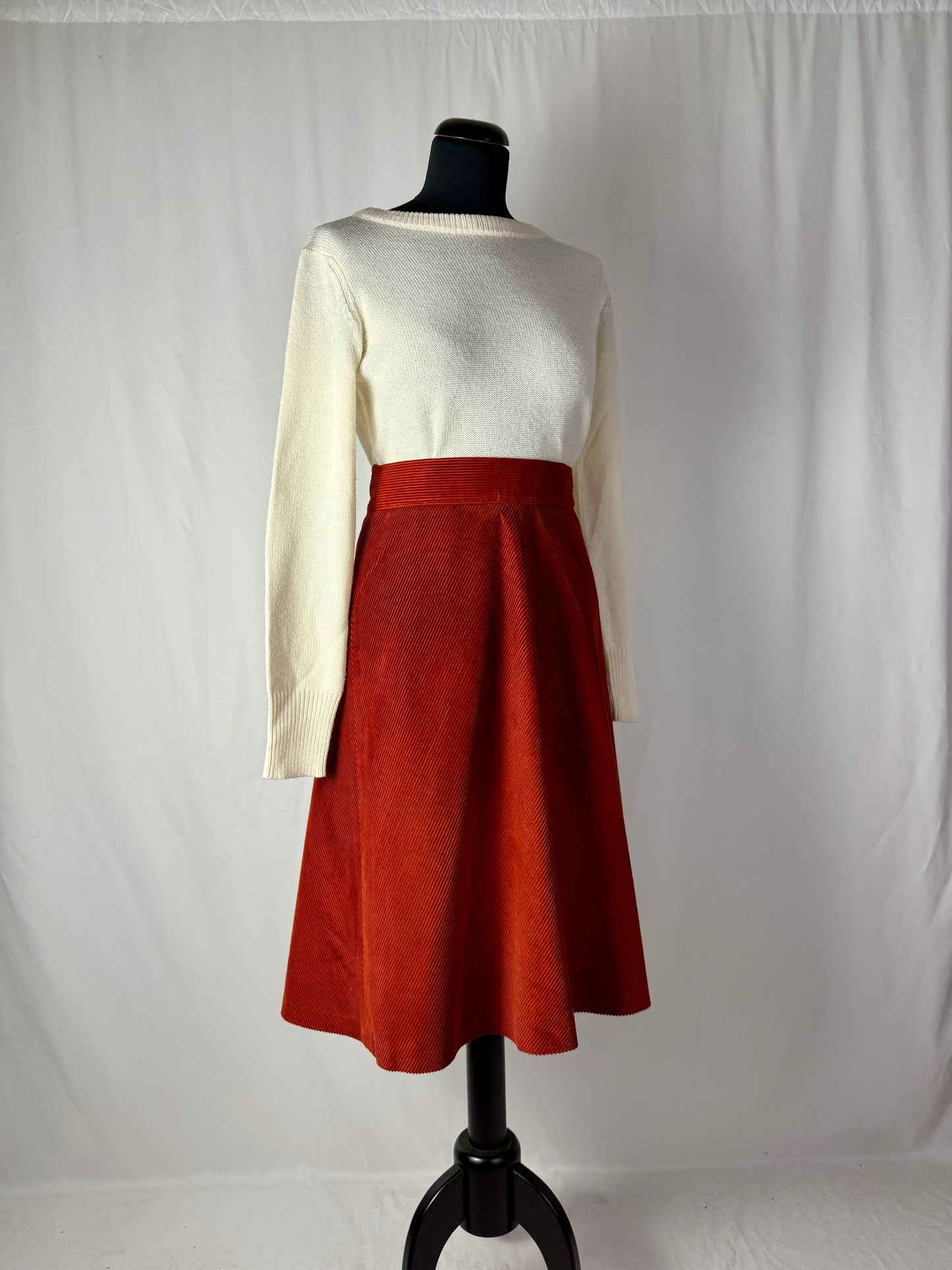 Gonna anni ‘70 in velluto a coste color ruggine - TG. 42/44