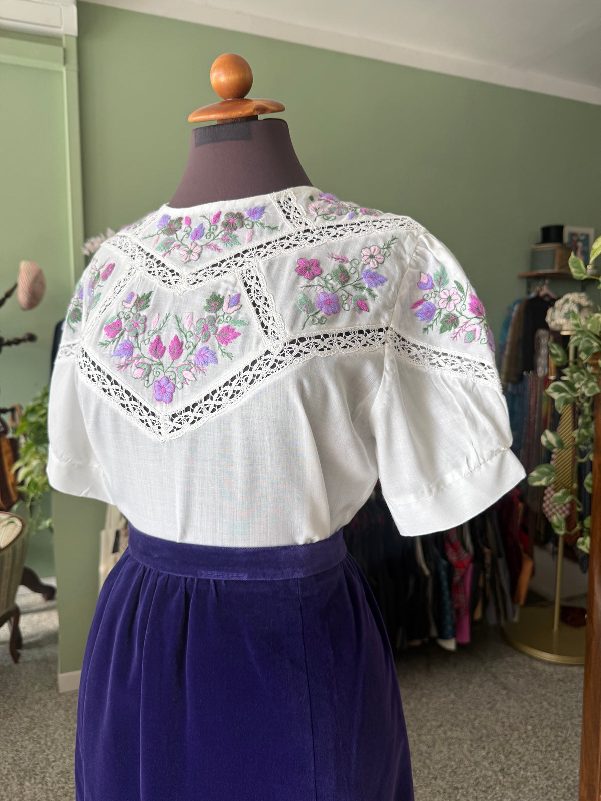 Camicia con inserti floreali e pizzo - TG. 42