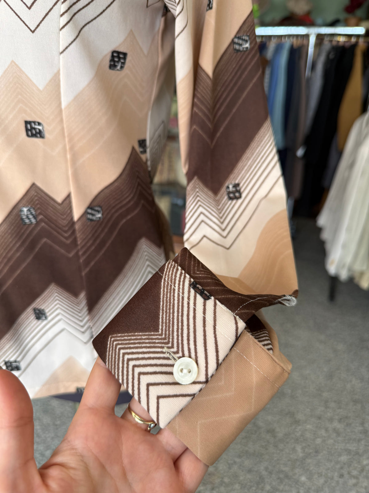 Camicia anni ‘70 stampa grafica - TG. 42