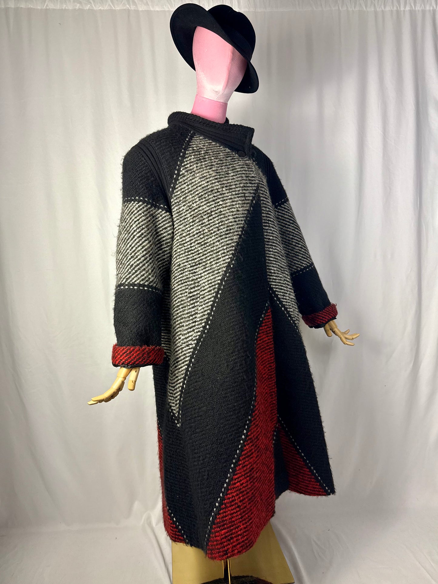 Cappotto oversize anni ’80 in lana grafica tricolore - TG. 48/50