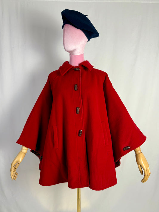 Mantella in lana rossa - TG. 38 - 46