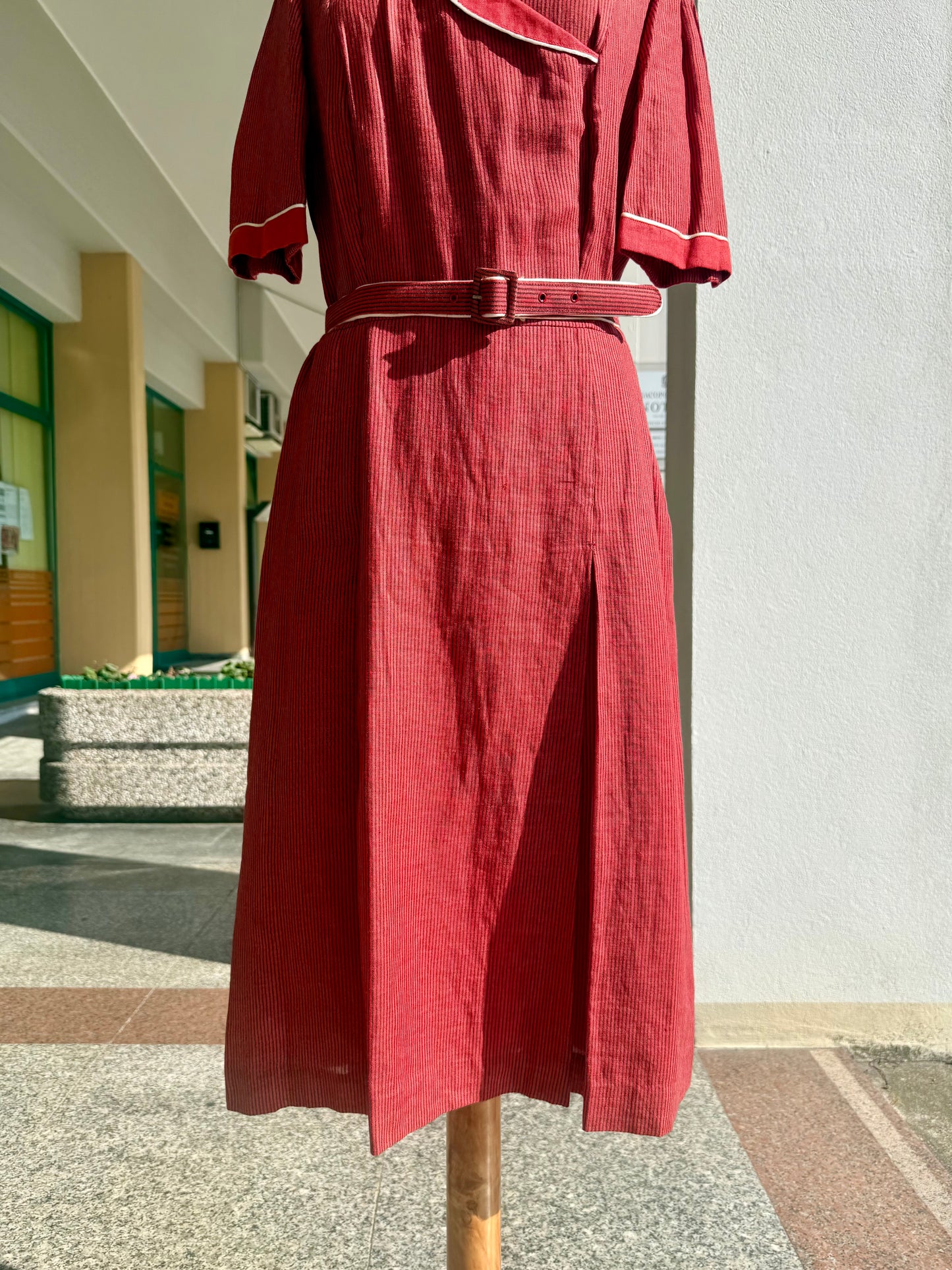 Abito anni ‘70 rosso in lino - TG. 46