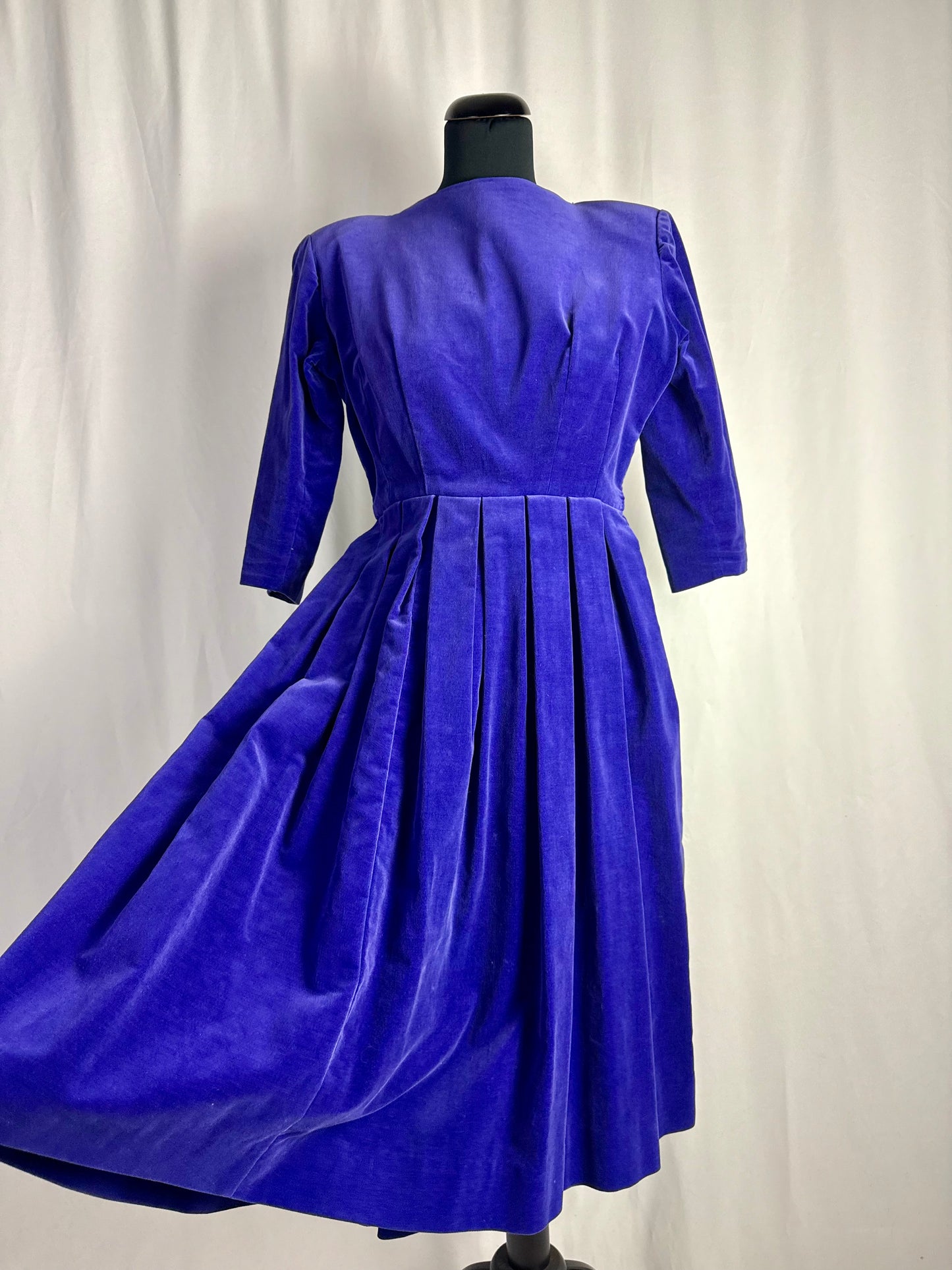 Abito anni ‘50 in velluto blu cobalto - TG. 38/40