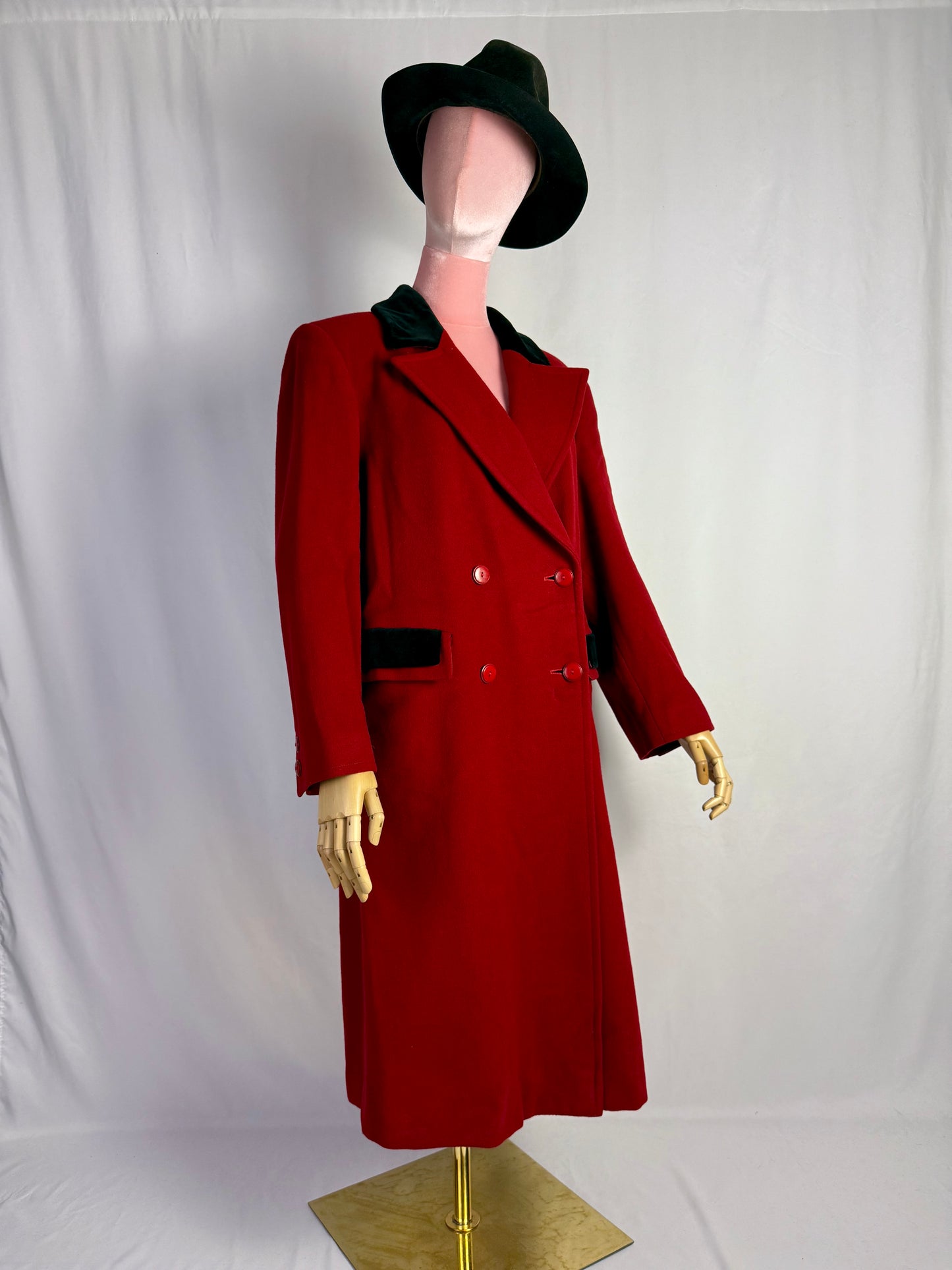 Cappotto rosso con profili neri - TG. 48/50