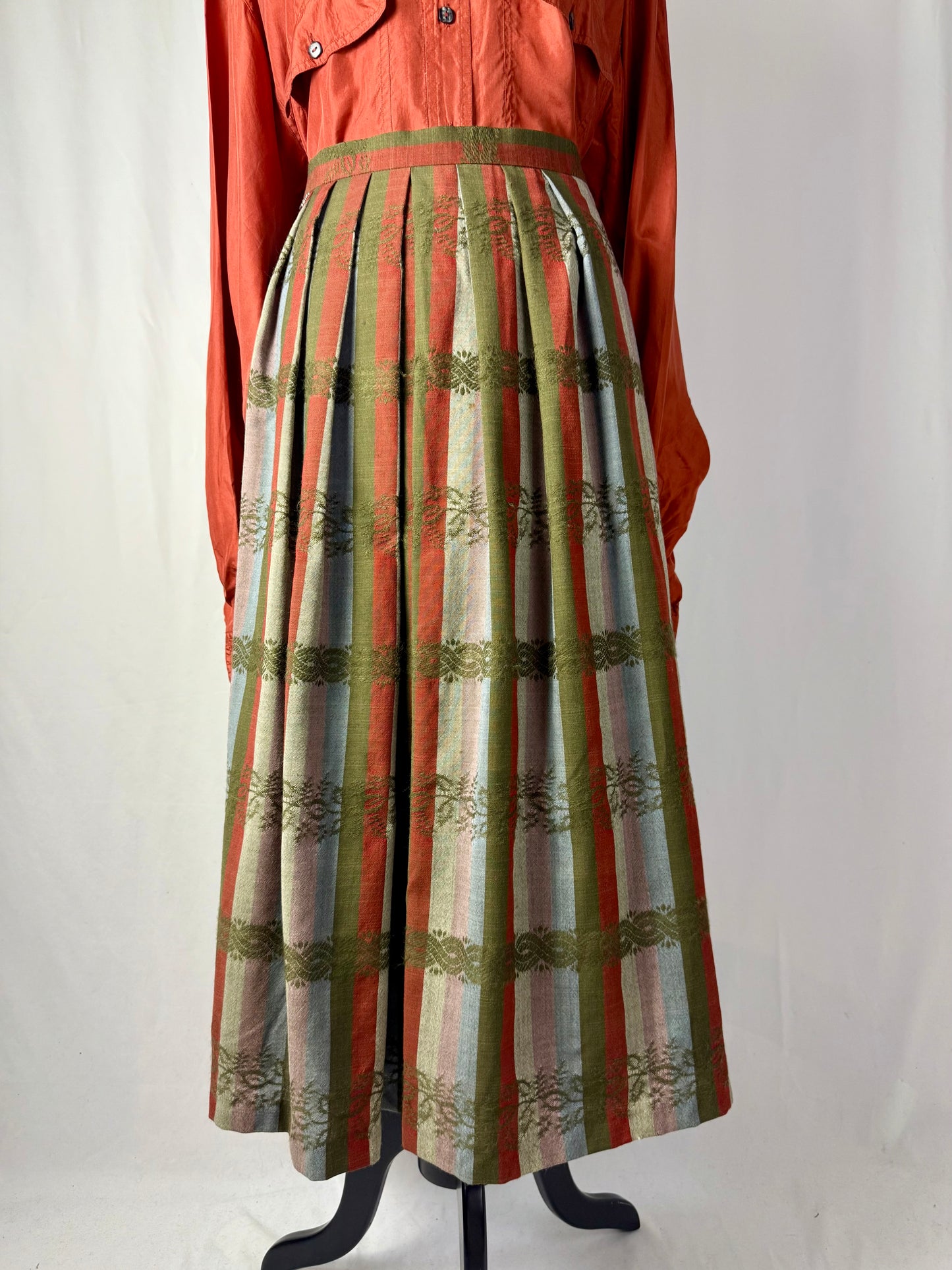 Gonna a ruota in pura lana - TG. 46