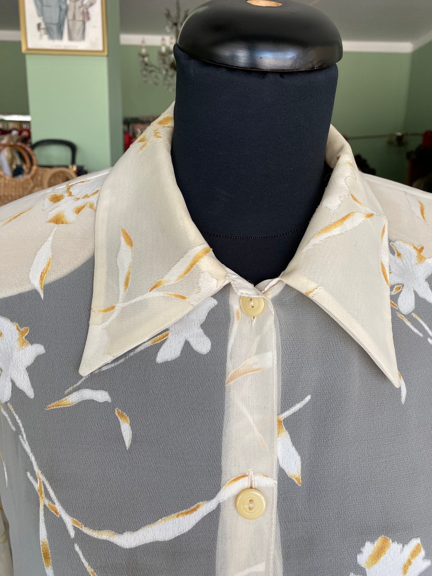 Camicia semi trasparente in chiffon vaniglia - TG. 44