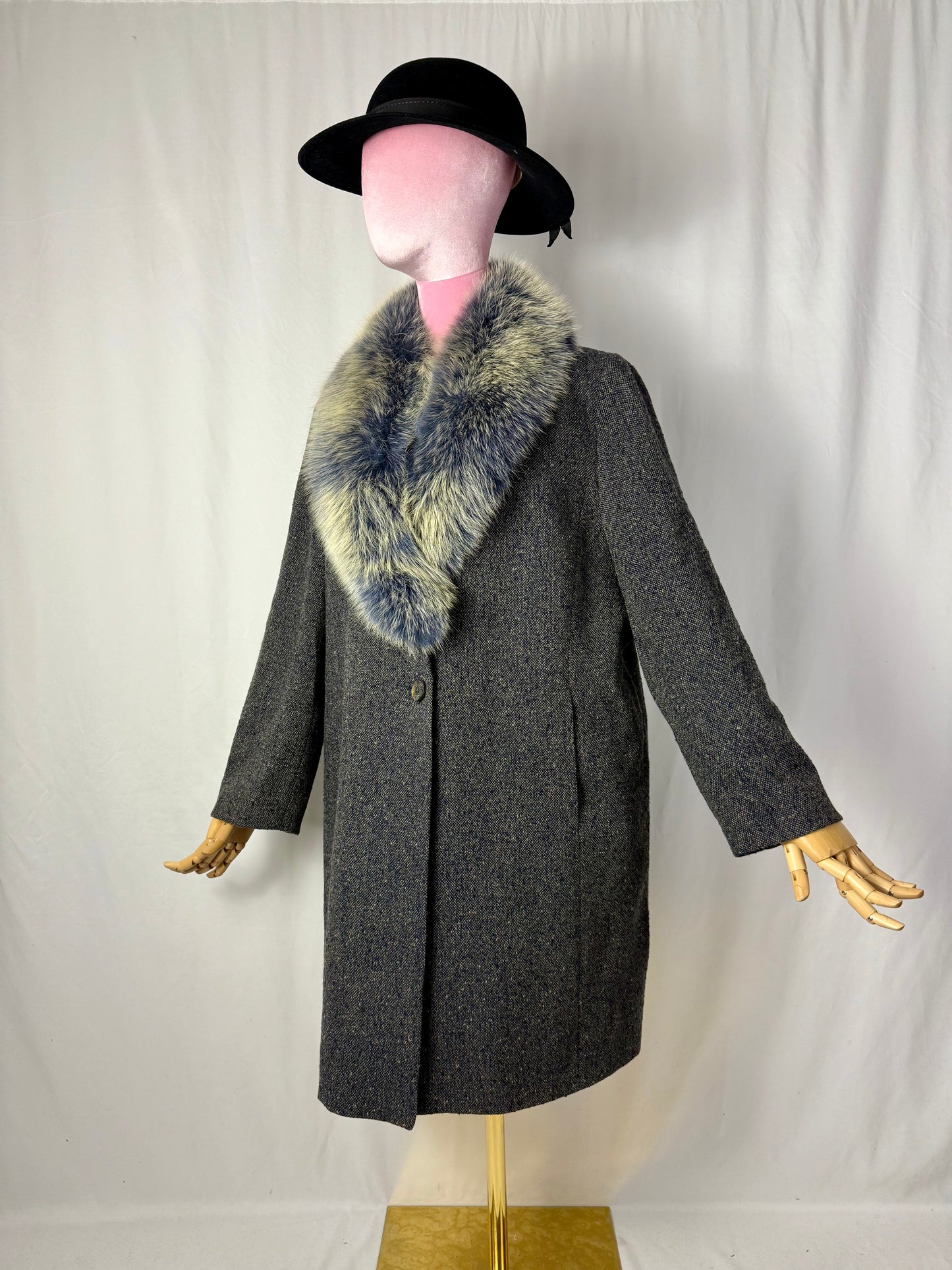 Cappotto  in lana grigia con collo in Volpe Bicolore - TG. 44/46