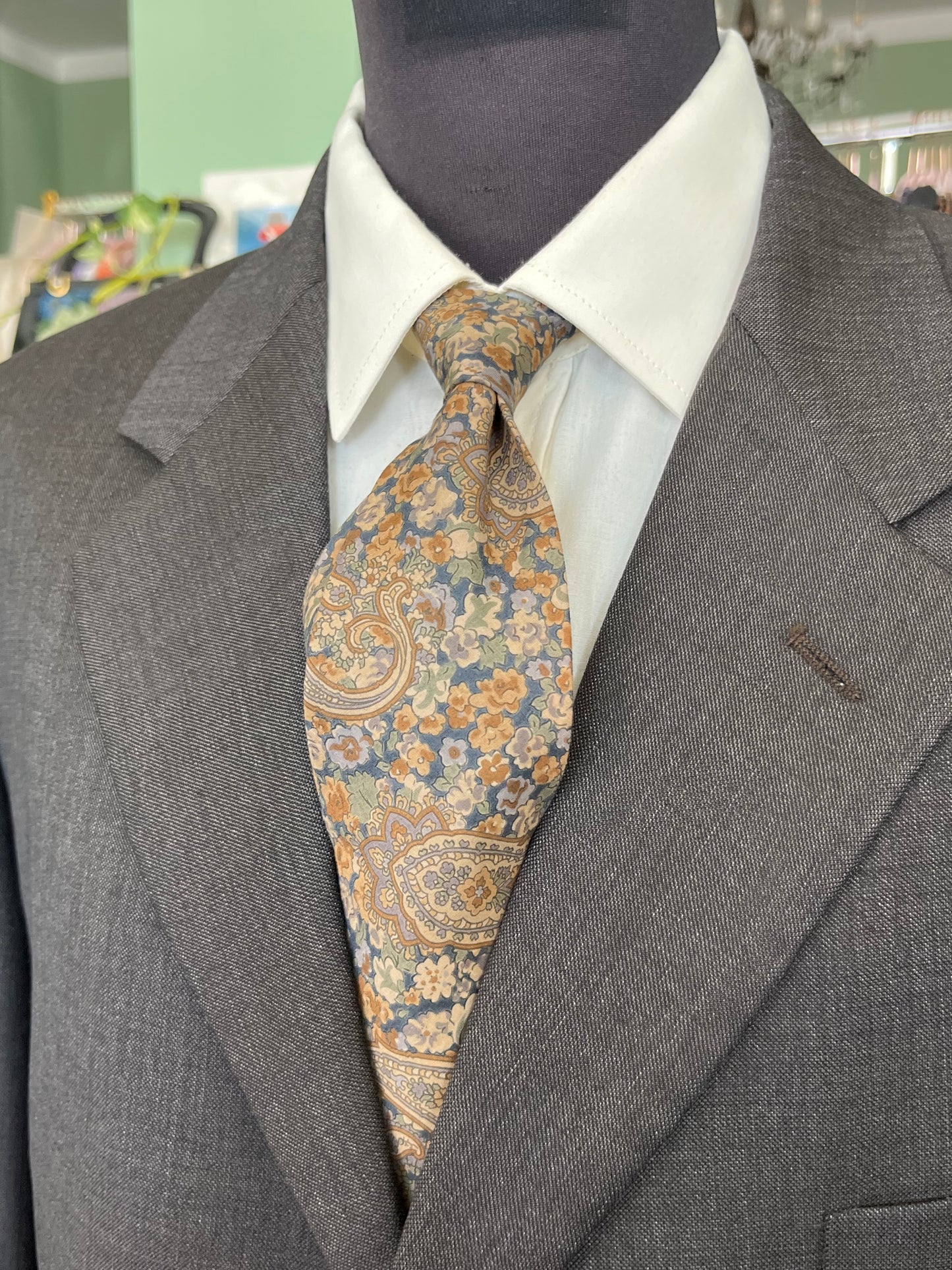 Cravatta anni ‘80 floreale