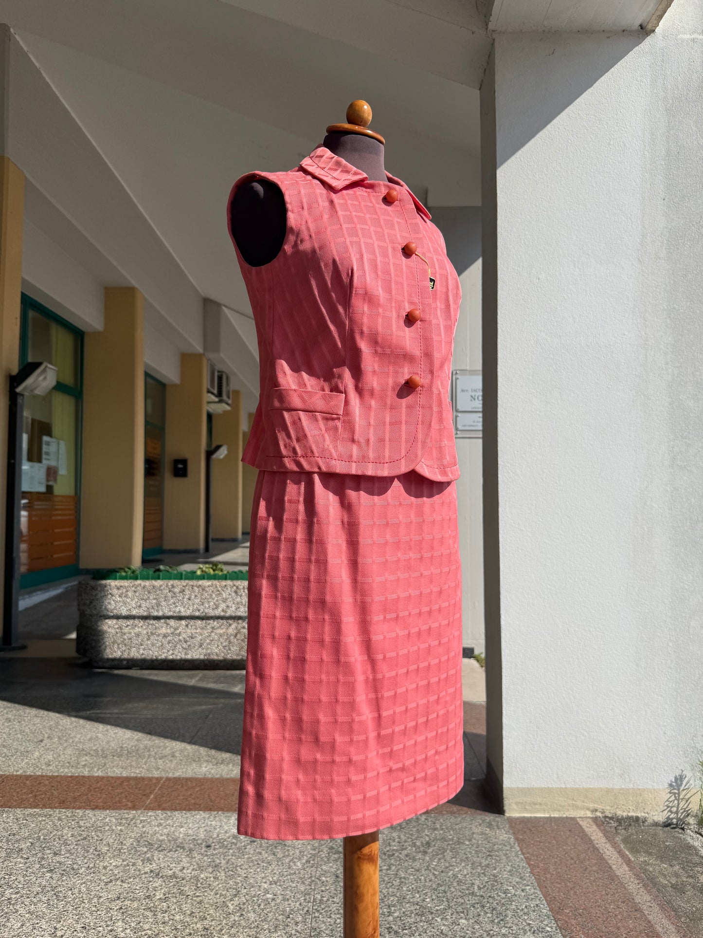 Completo anni ‘60 rosa corallo - TG. 38