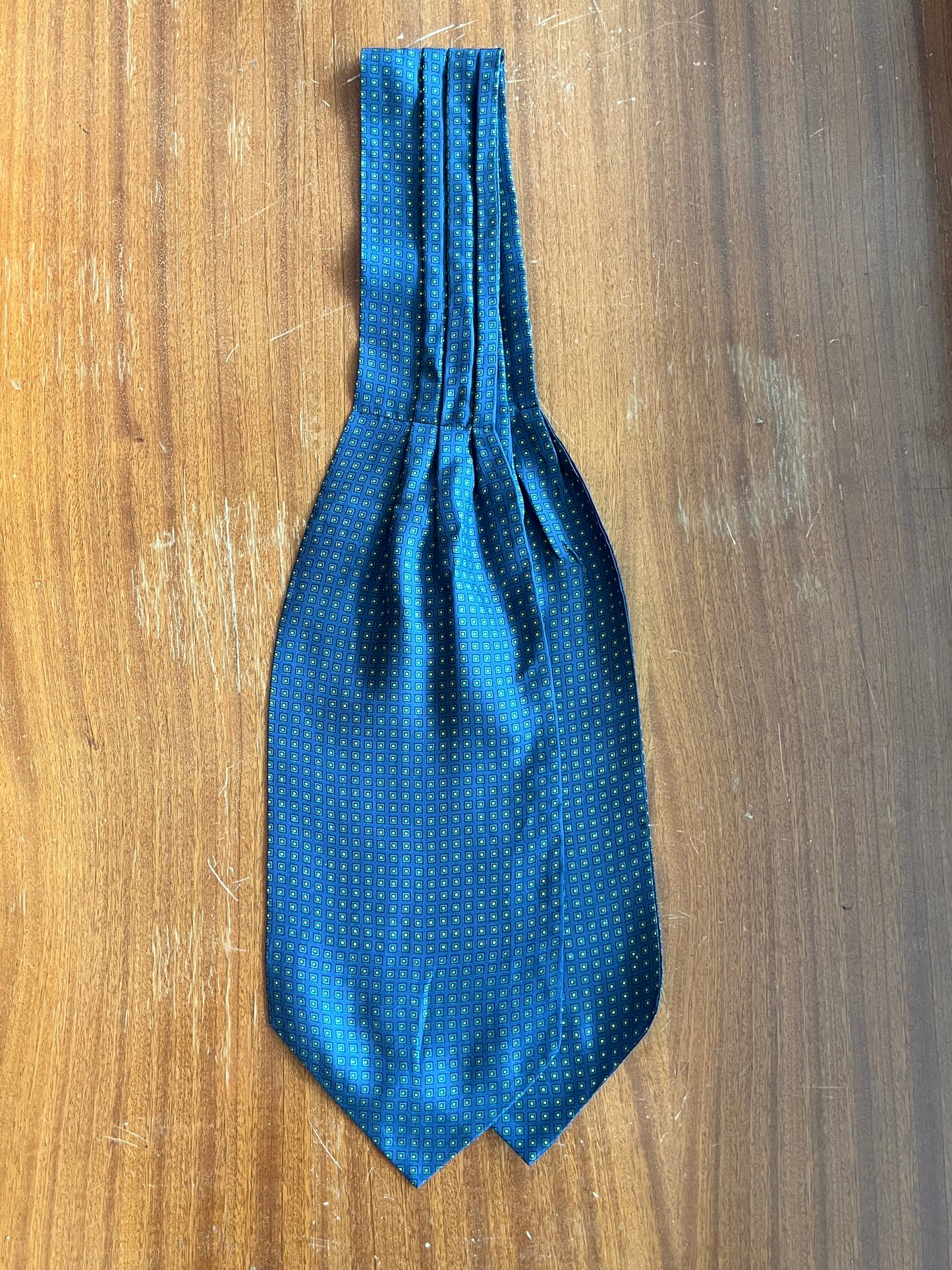 Ascot seta micro-fantasia