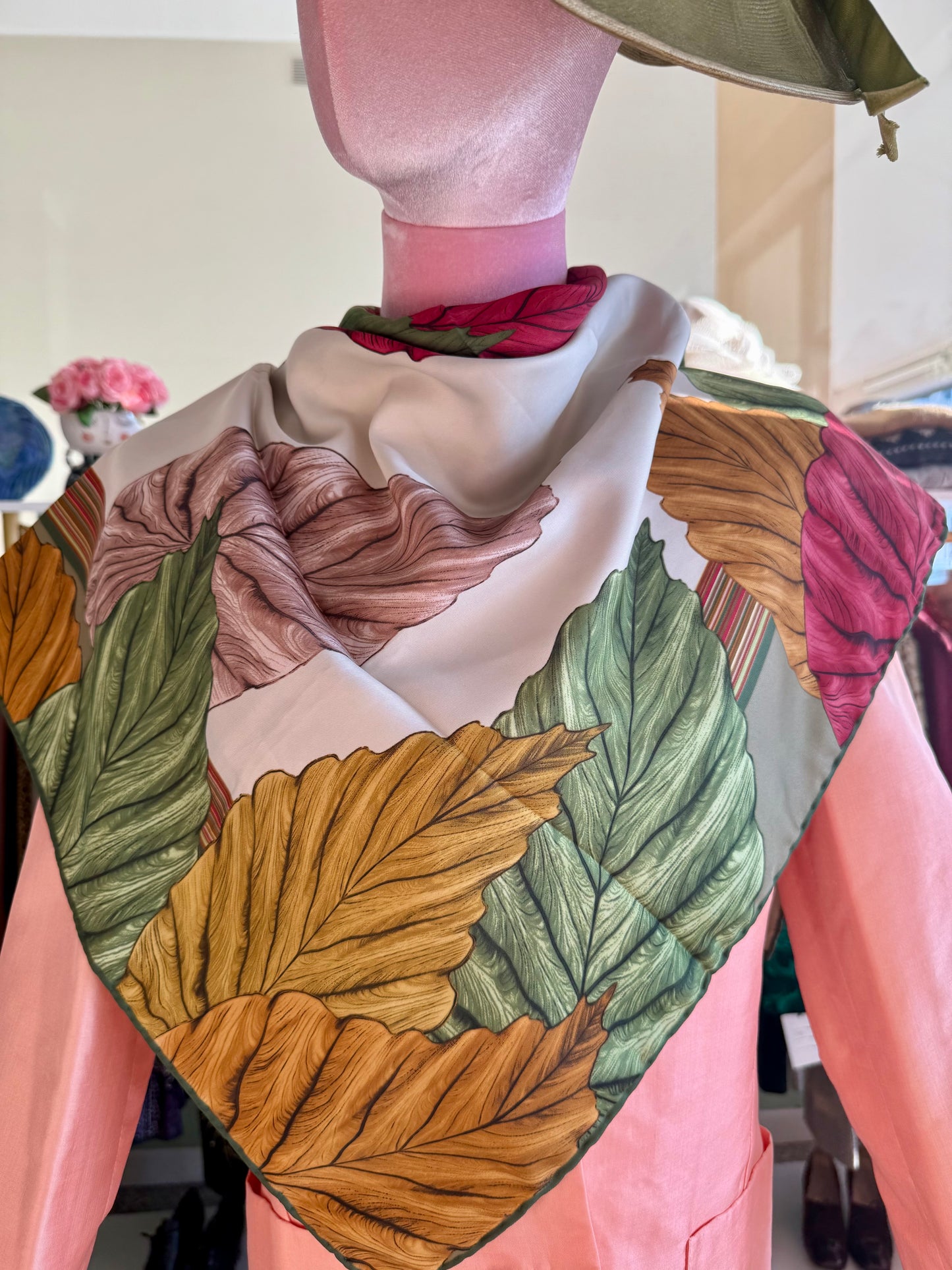 Foulard con stampa botanica