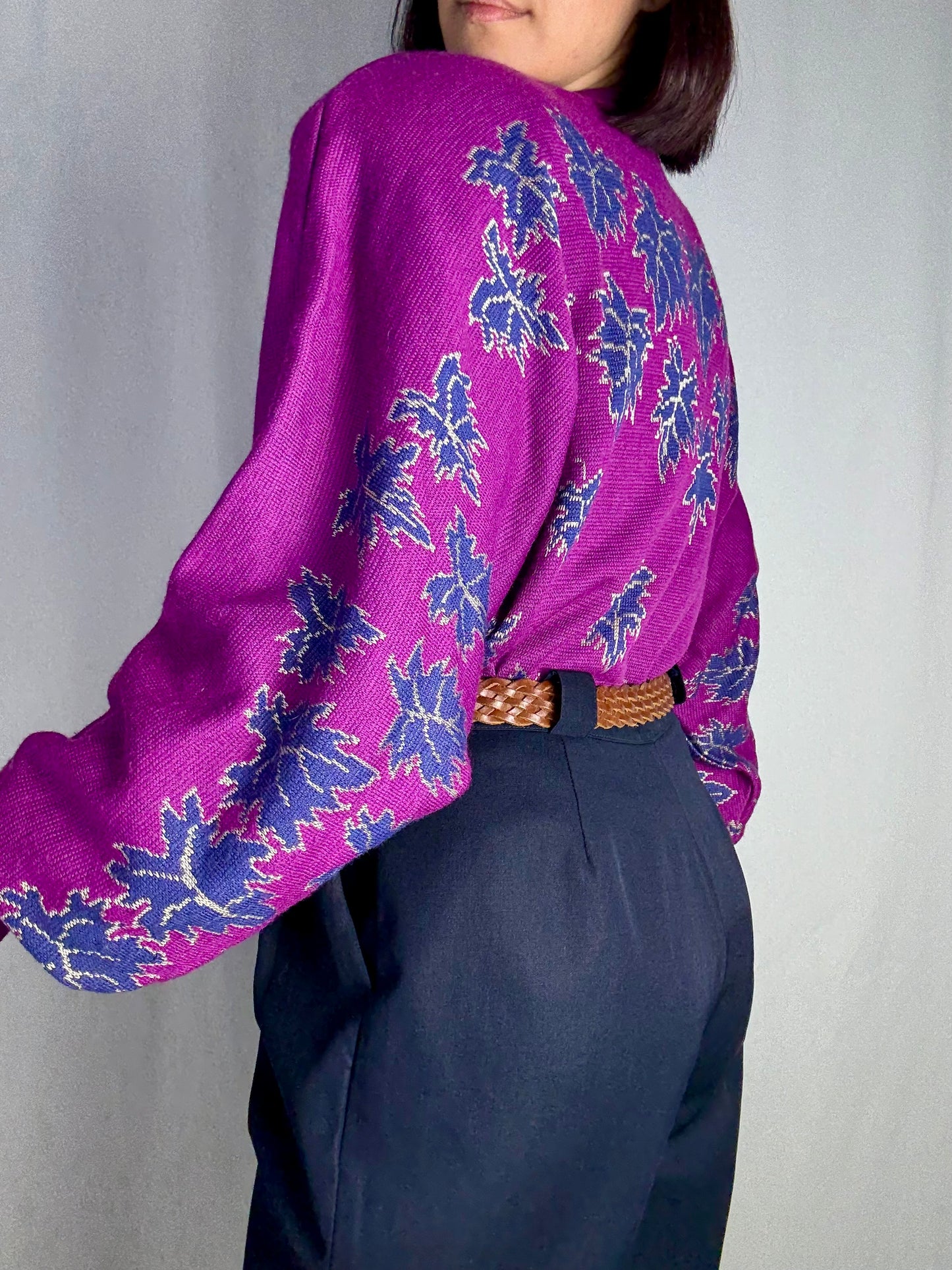 Maglione anni ‘80 viola con foglie 🍃 - TG. 44/46/48