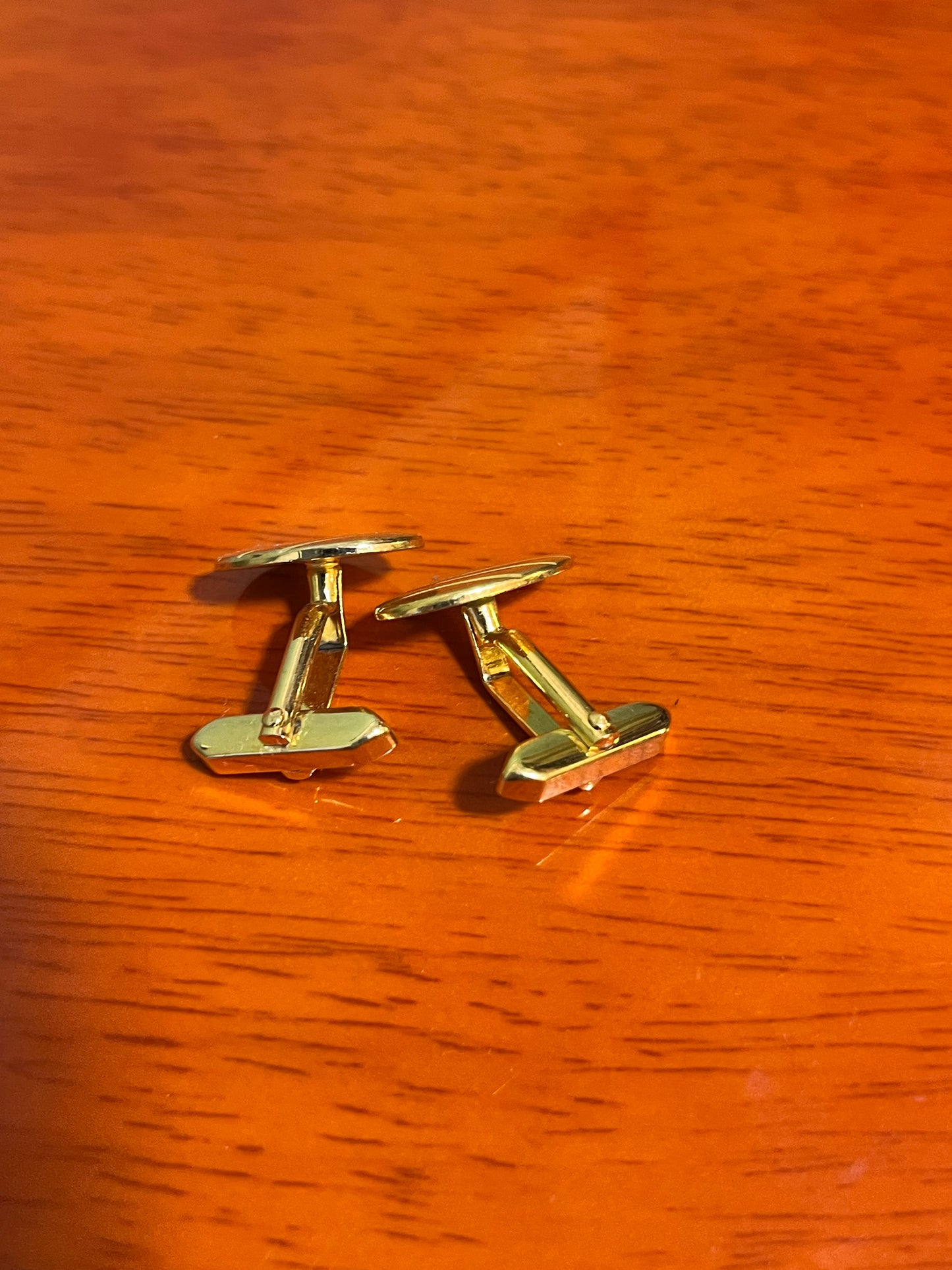 Gemelli dorati ovali