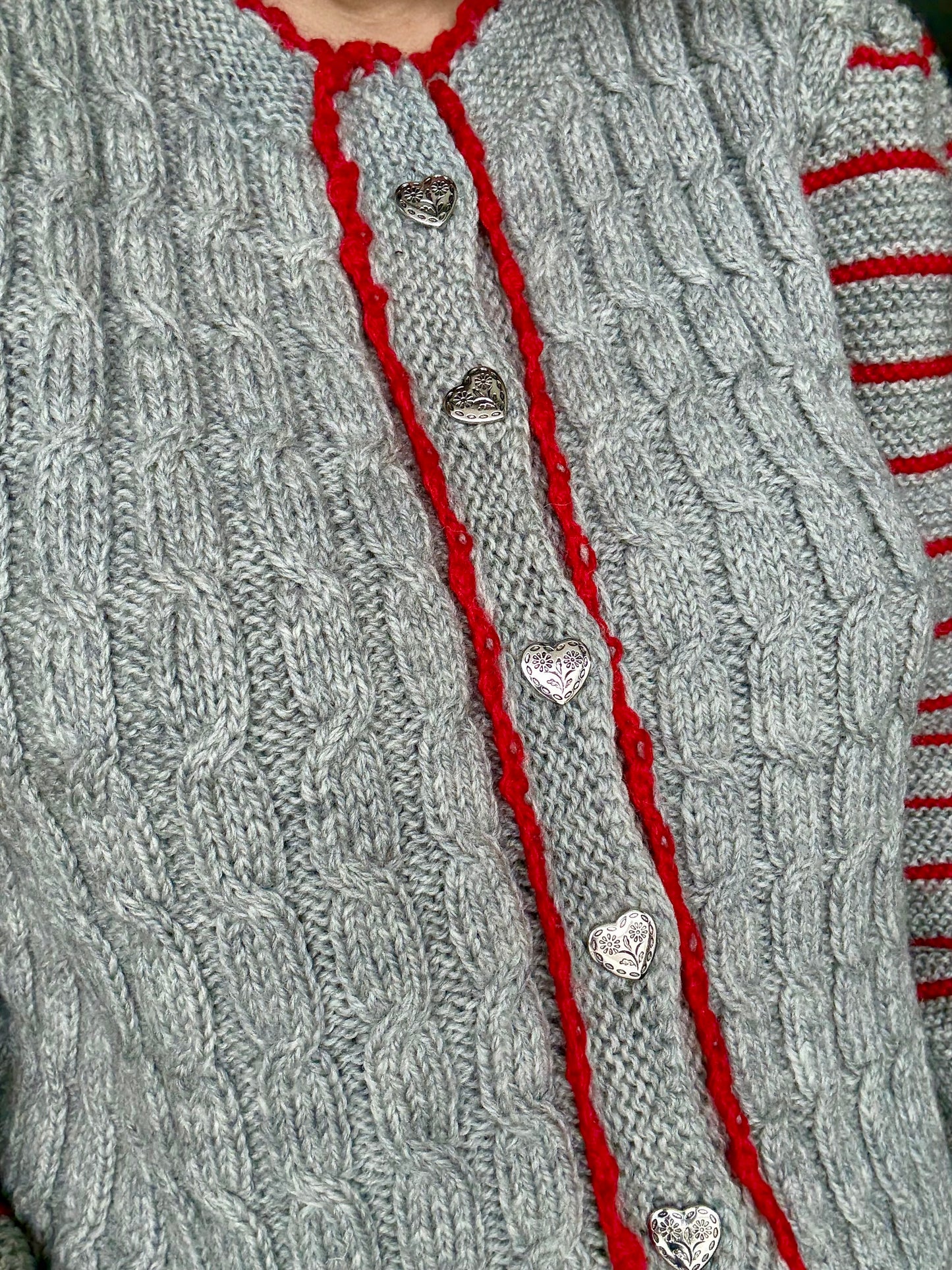 Cardigan tirolese con maniche a righe - TG. 44/46
