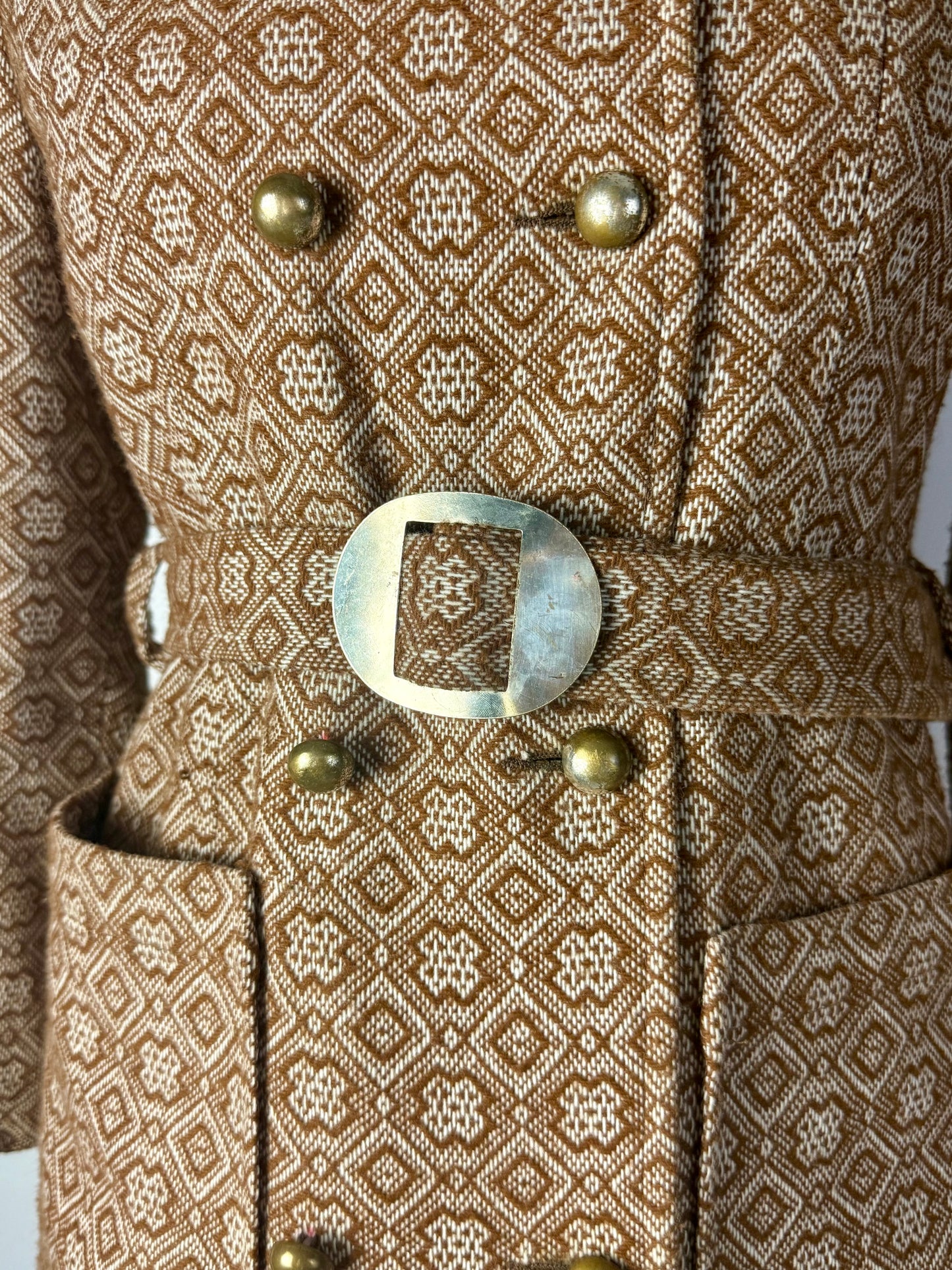 Cappotto anni ’60 in jacquard con cintura e bottoni dorati - TG. 40