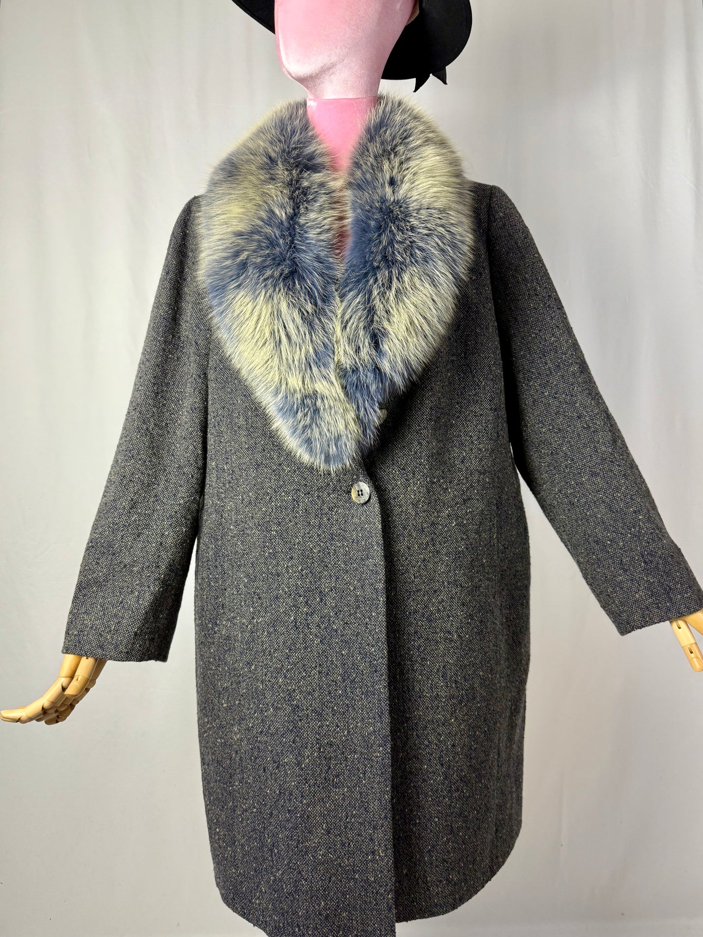 Cappotto  in lana grigia con collo in Volpe Bicolore - TG. 44/46