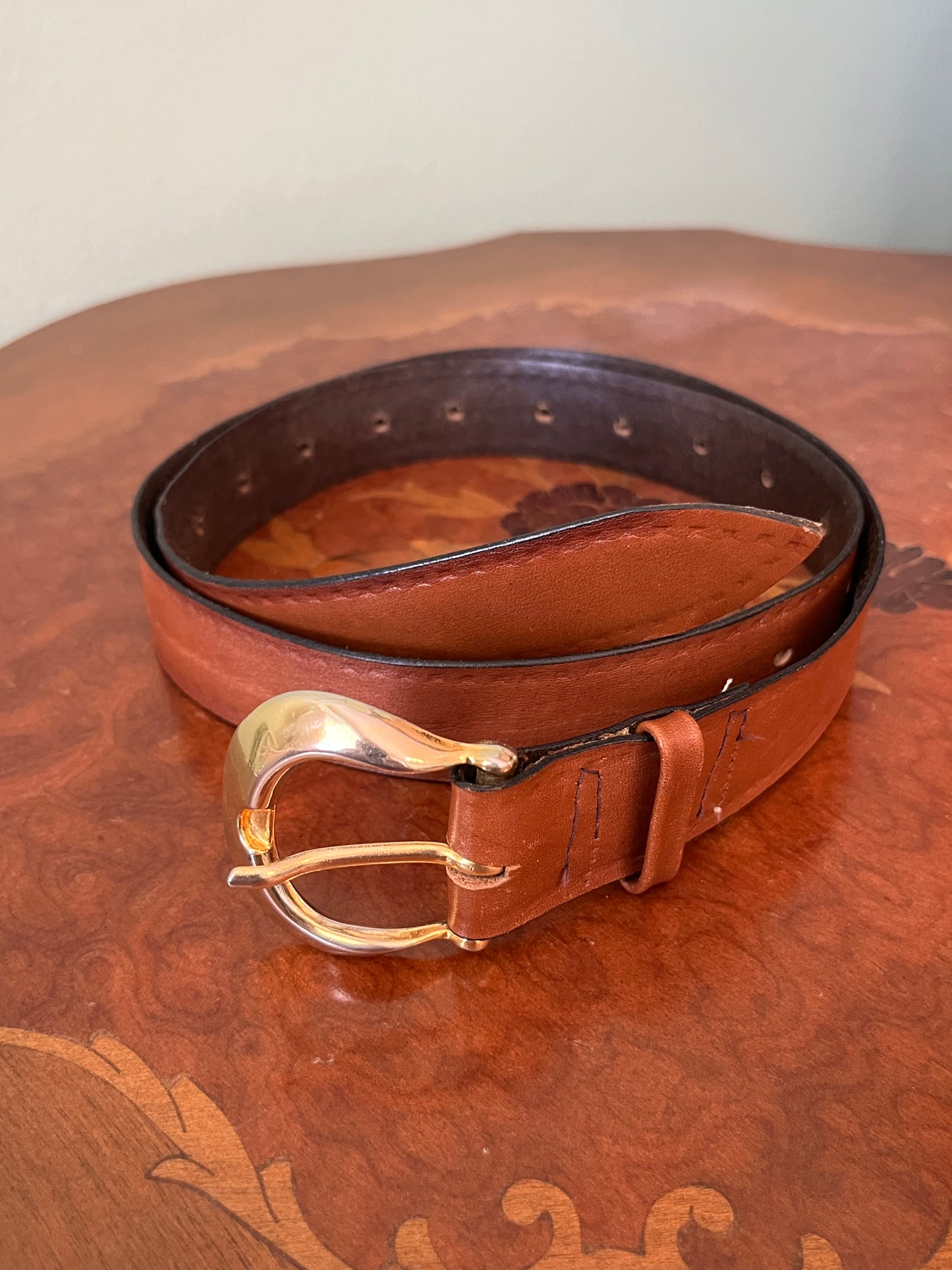 Cintura in pelle fibbia dorata