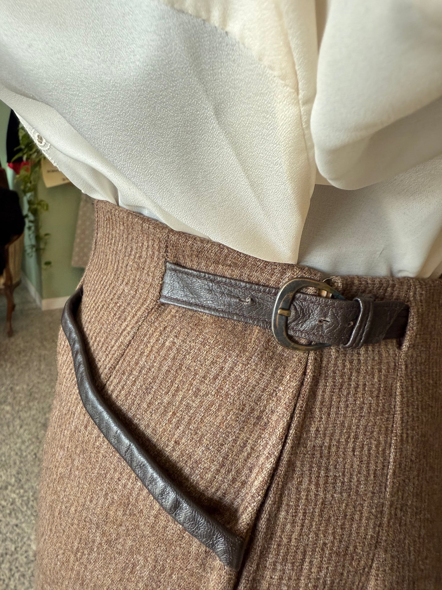 Gonna sartoriale in lana con fibbie in pelle - TG. 40