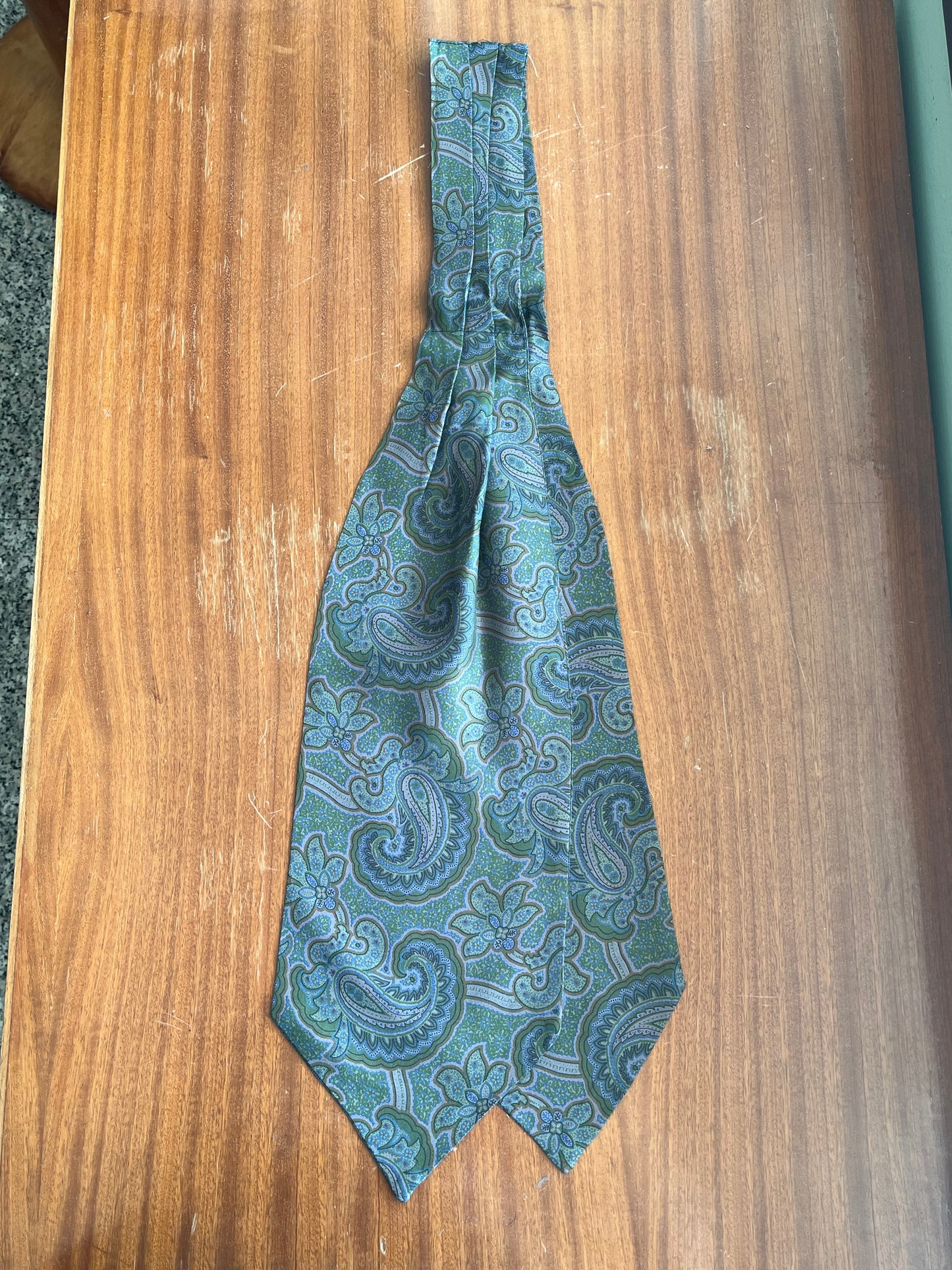 Ascot seta paisley