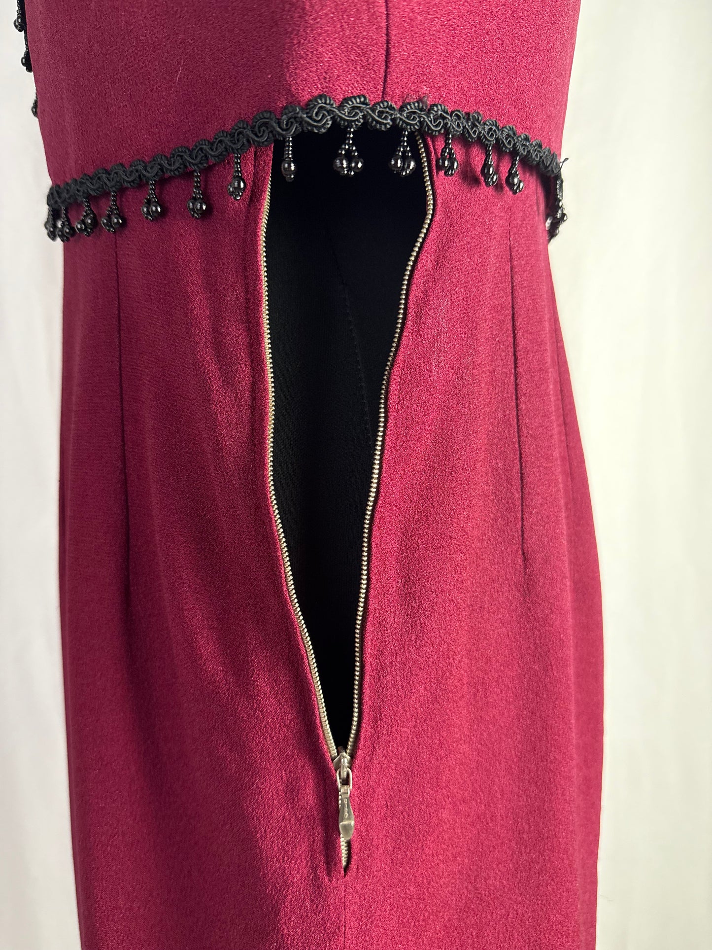 Abito anni ‘60 con passamaneria con perline nere - TG. 42